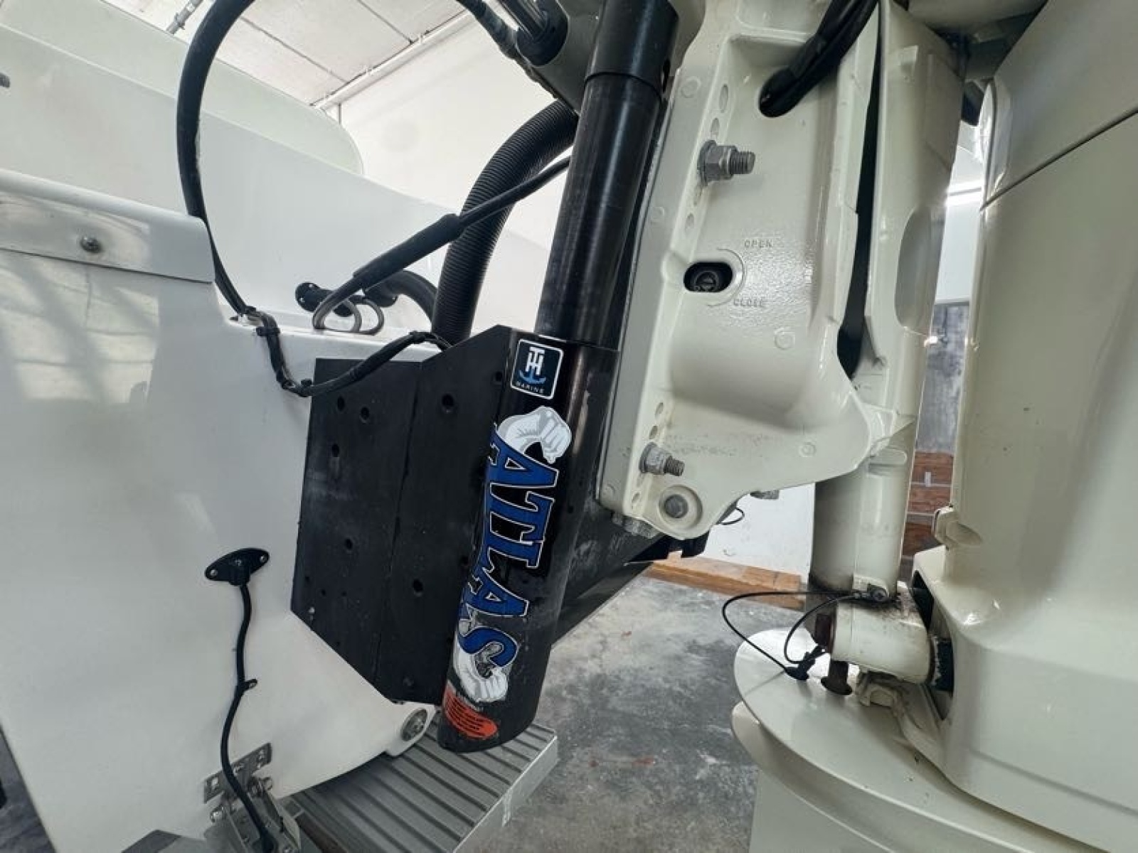 2020 Twin Vee 26 Viva SE