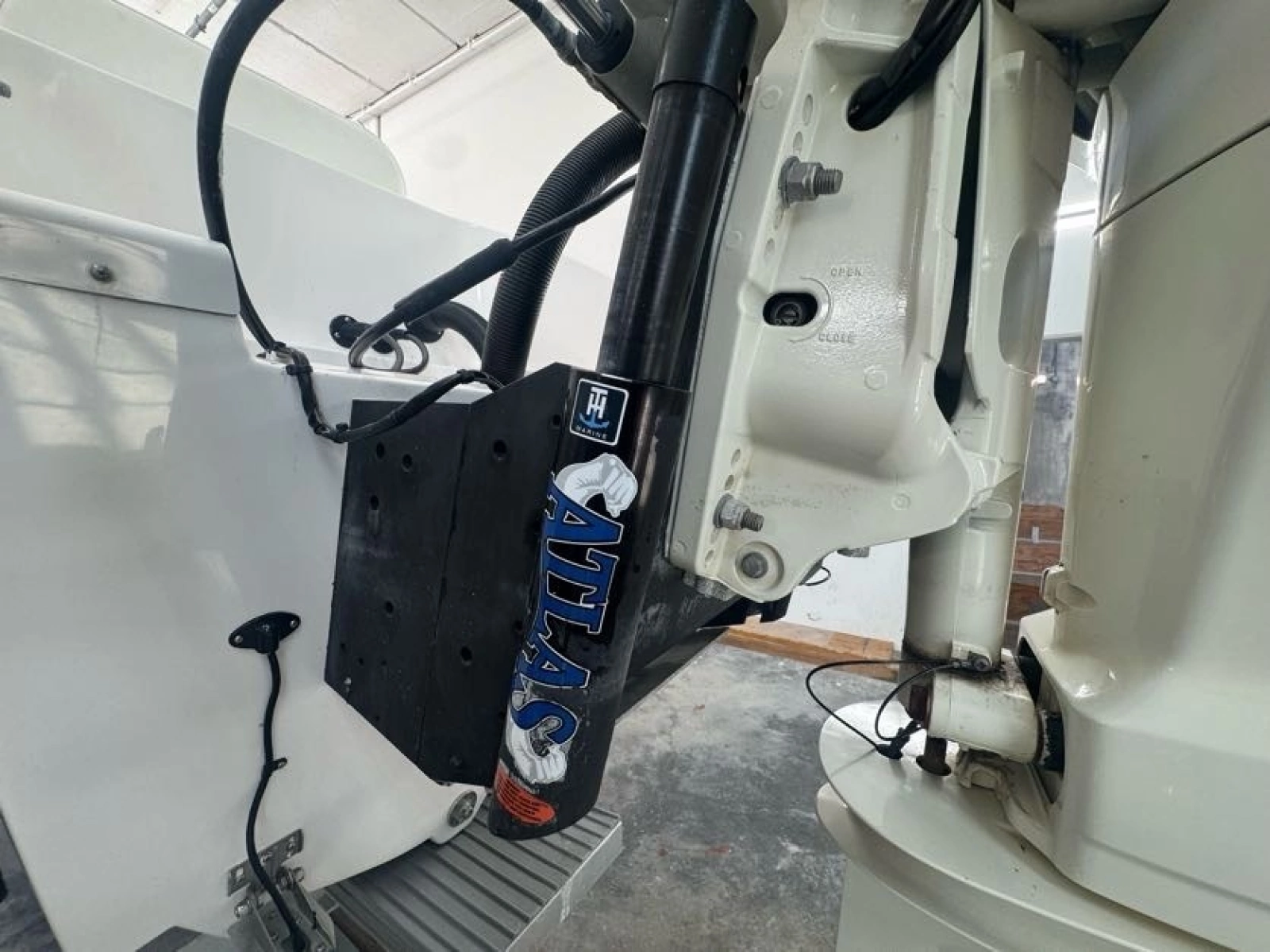 2020 Twin Vee 26 Viva SE