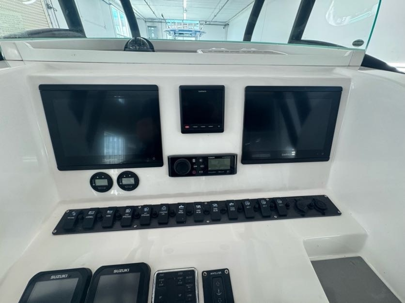 2020 Twin Vee 26 Viva SE