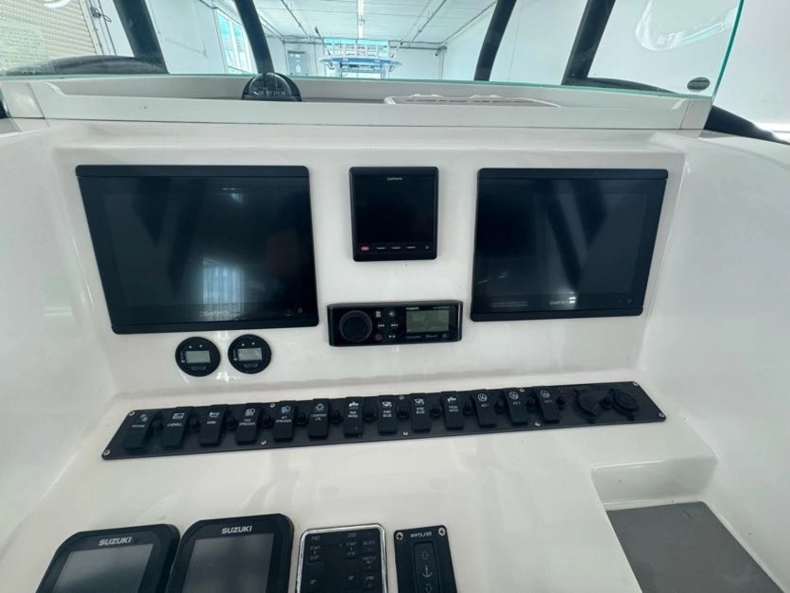 2020 Twin Vee 26 Viva SE