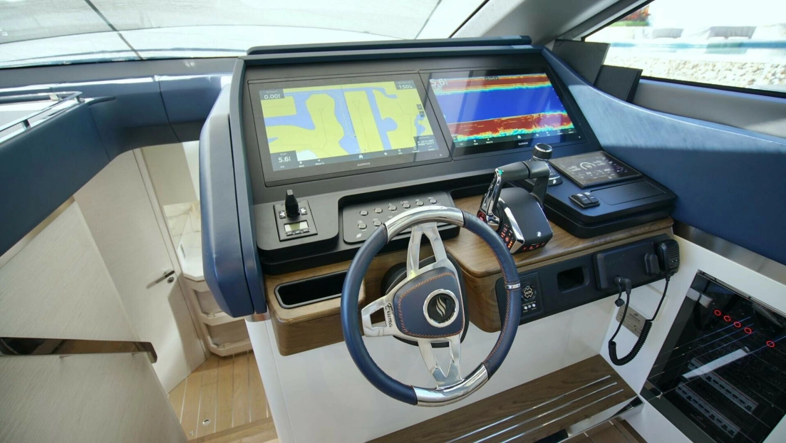 2024 Uniesse 