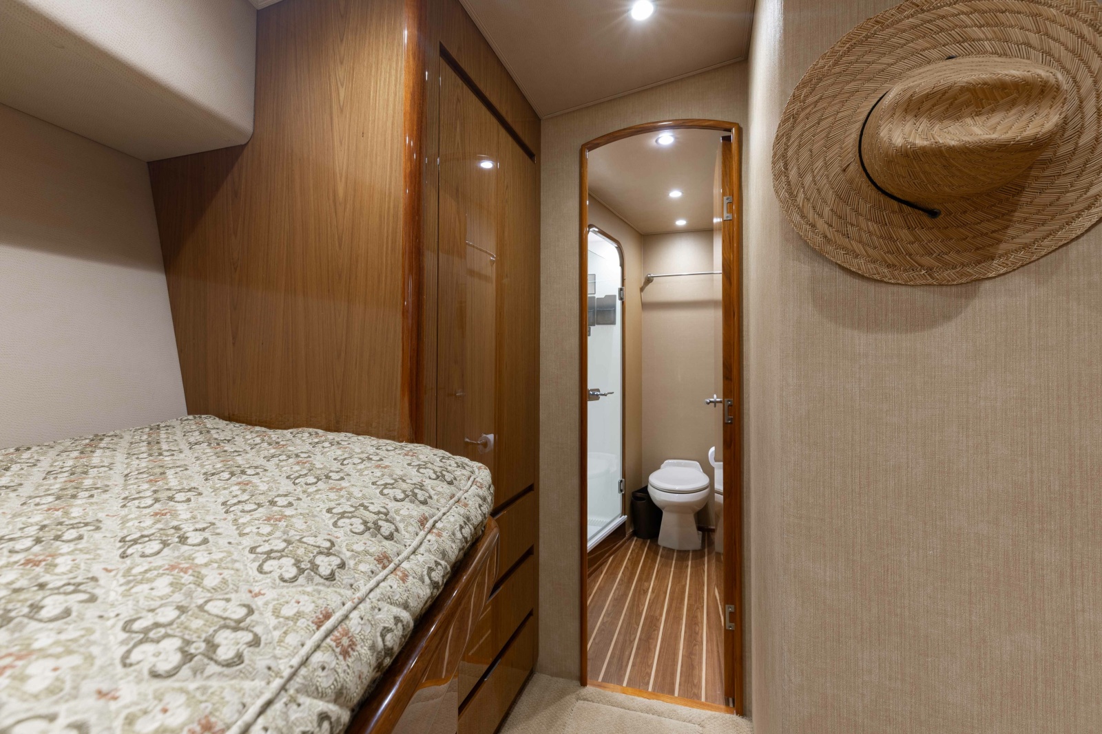 2012 Viking 76 Enclosed Bridge