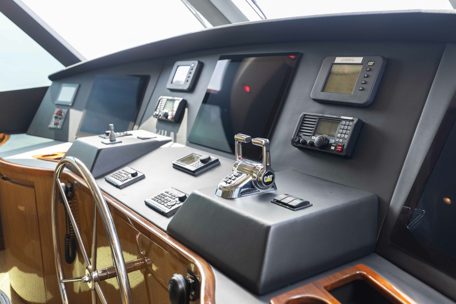 2012 Viking 76 Enclosed Bridge