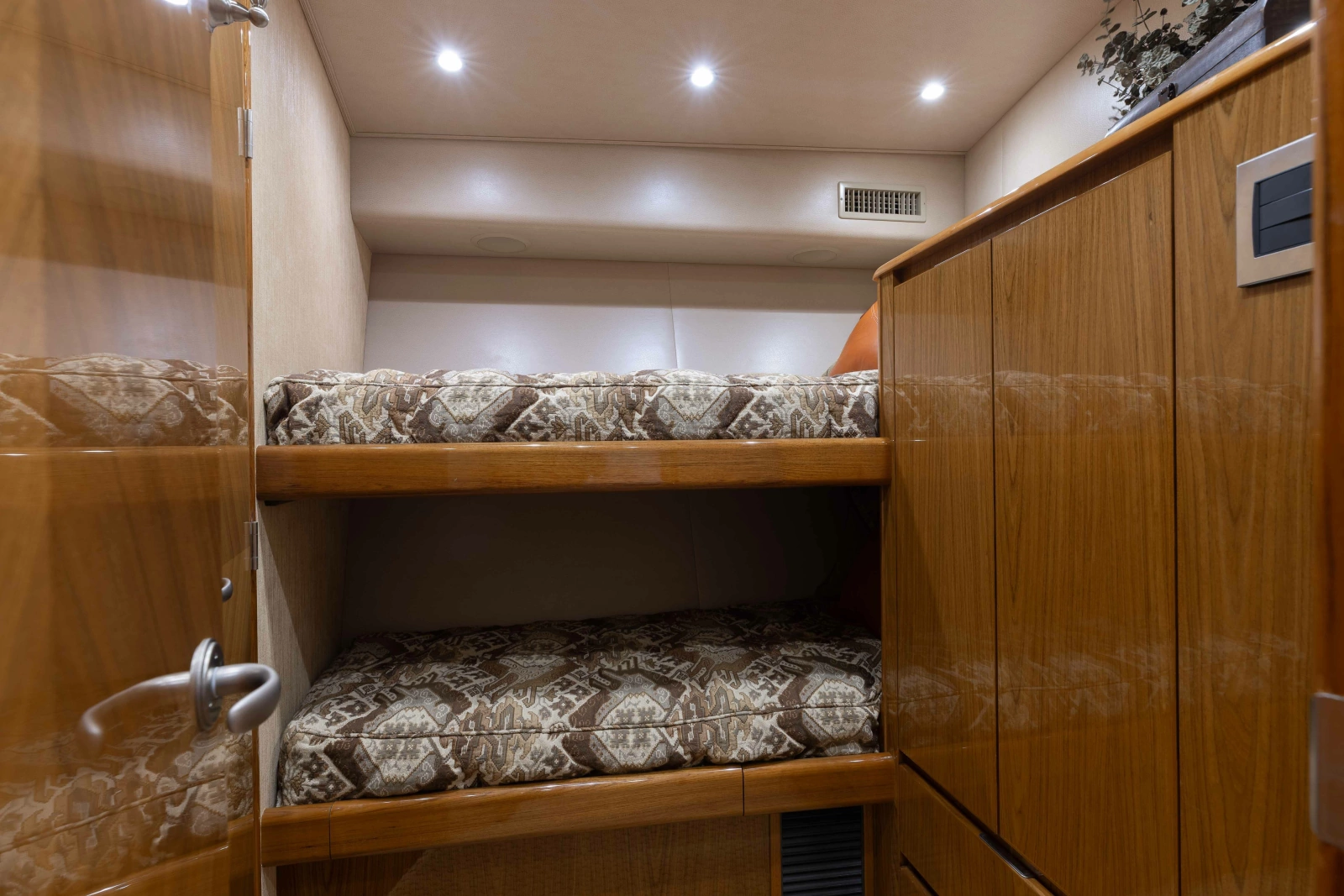 2012 Viking 76 Enclosed Bridge