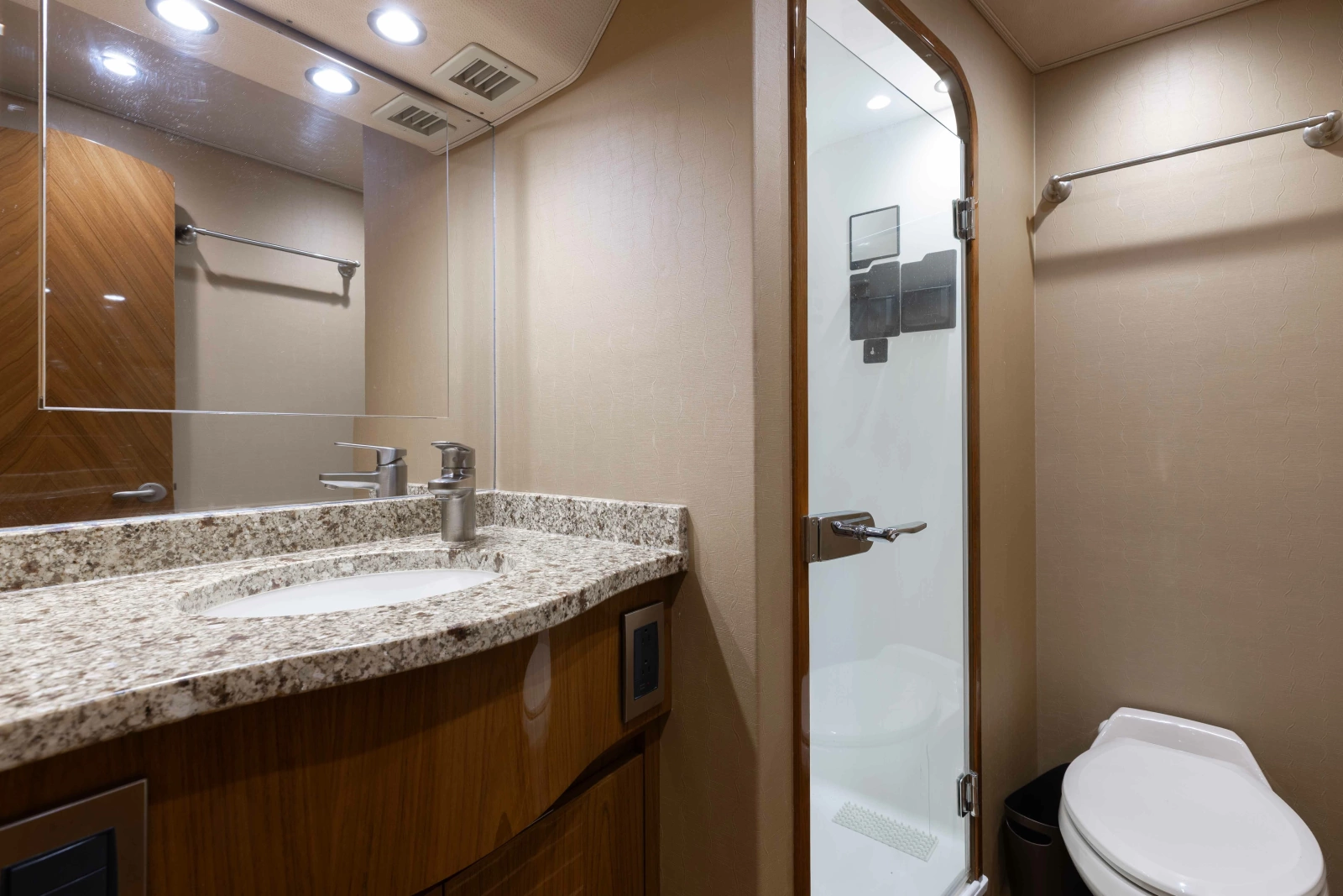 2012 Viking 76 Enclosed Bridge