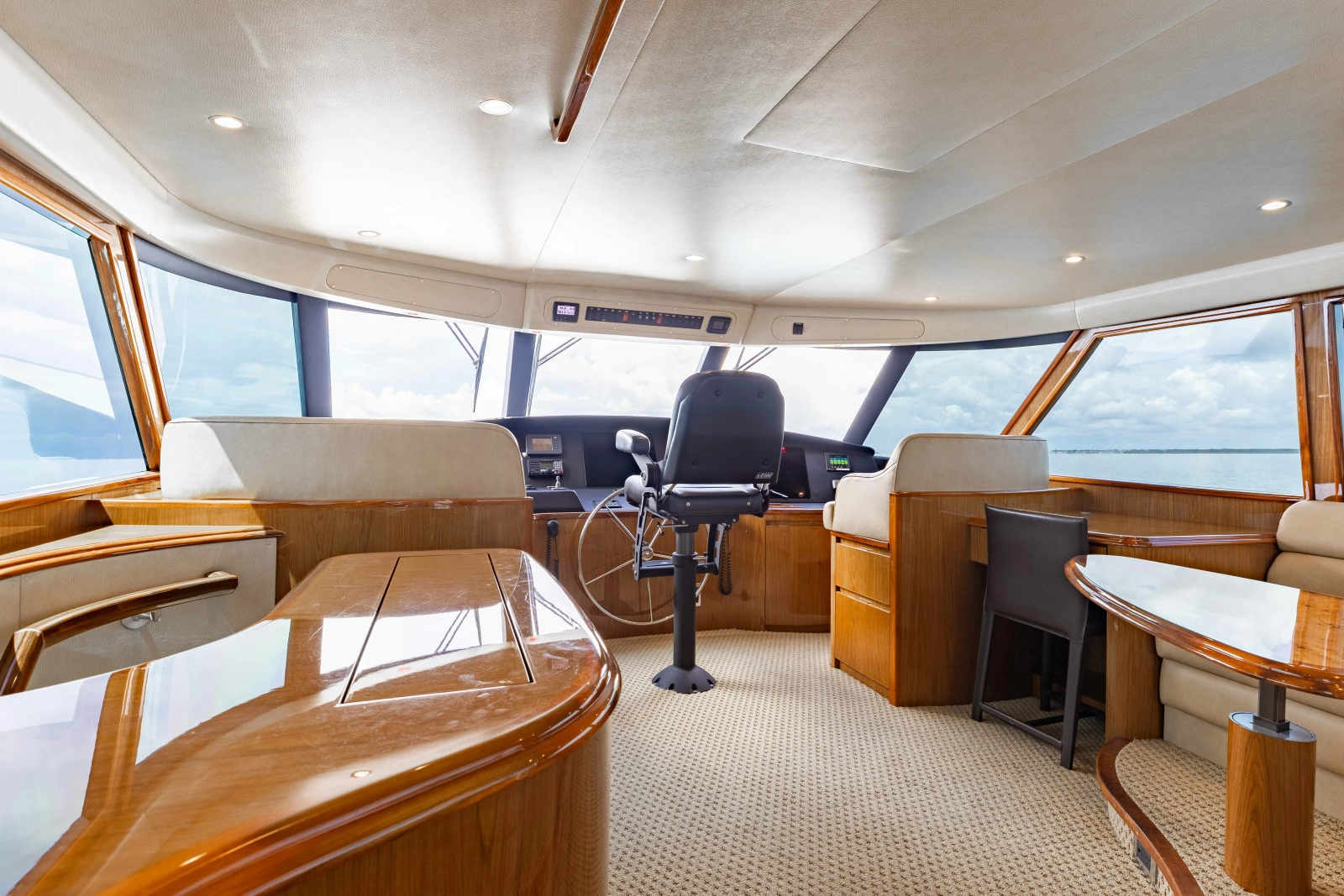 2012 Viking 76 Enclosed Bridge