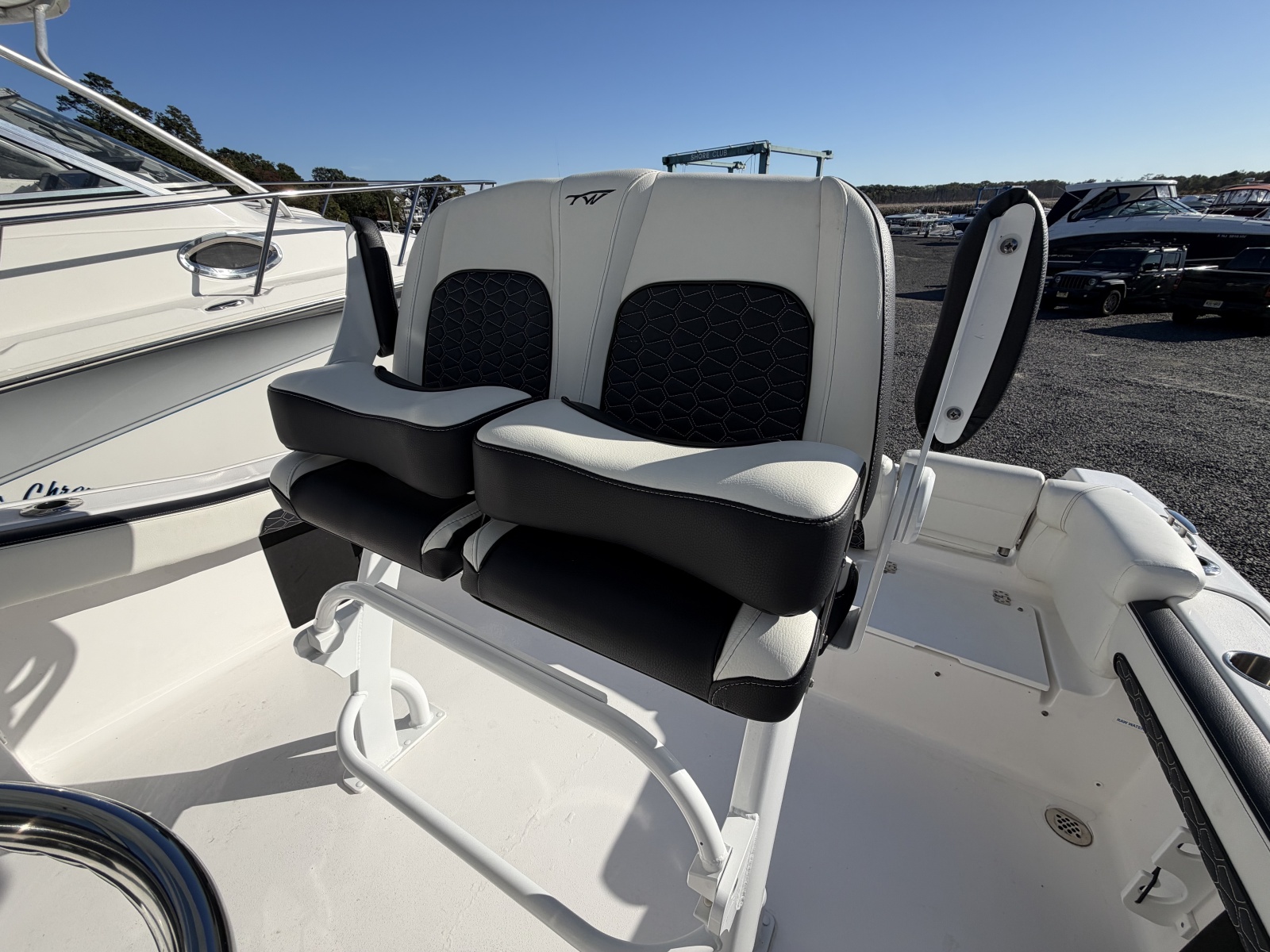 2026 Tidewater 220 LXF
