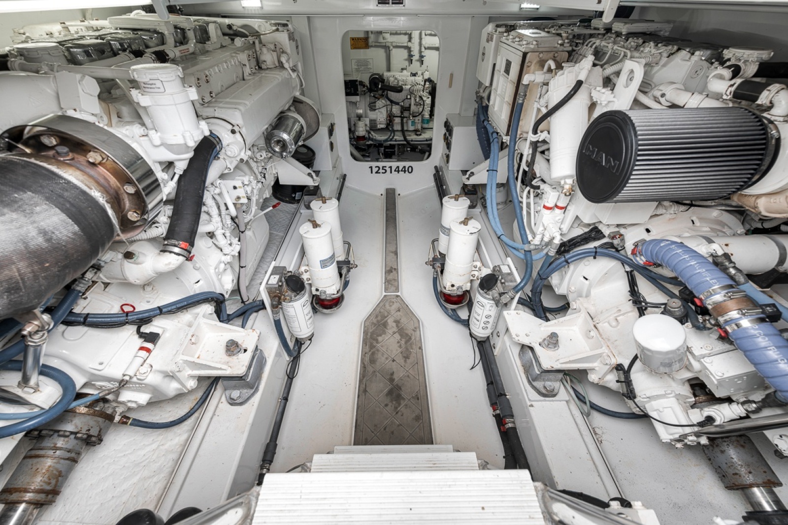 2014 F&S 45 Walkaround