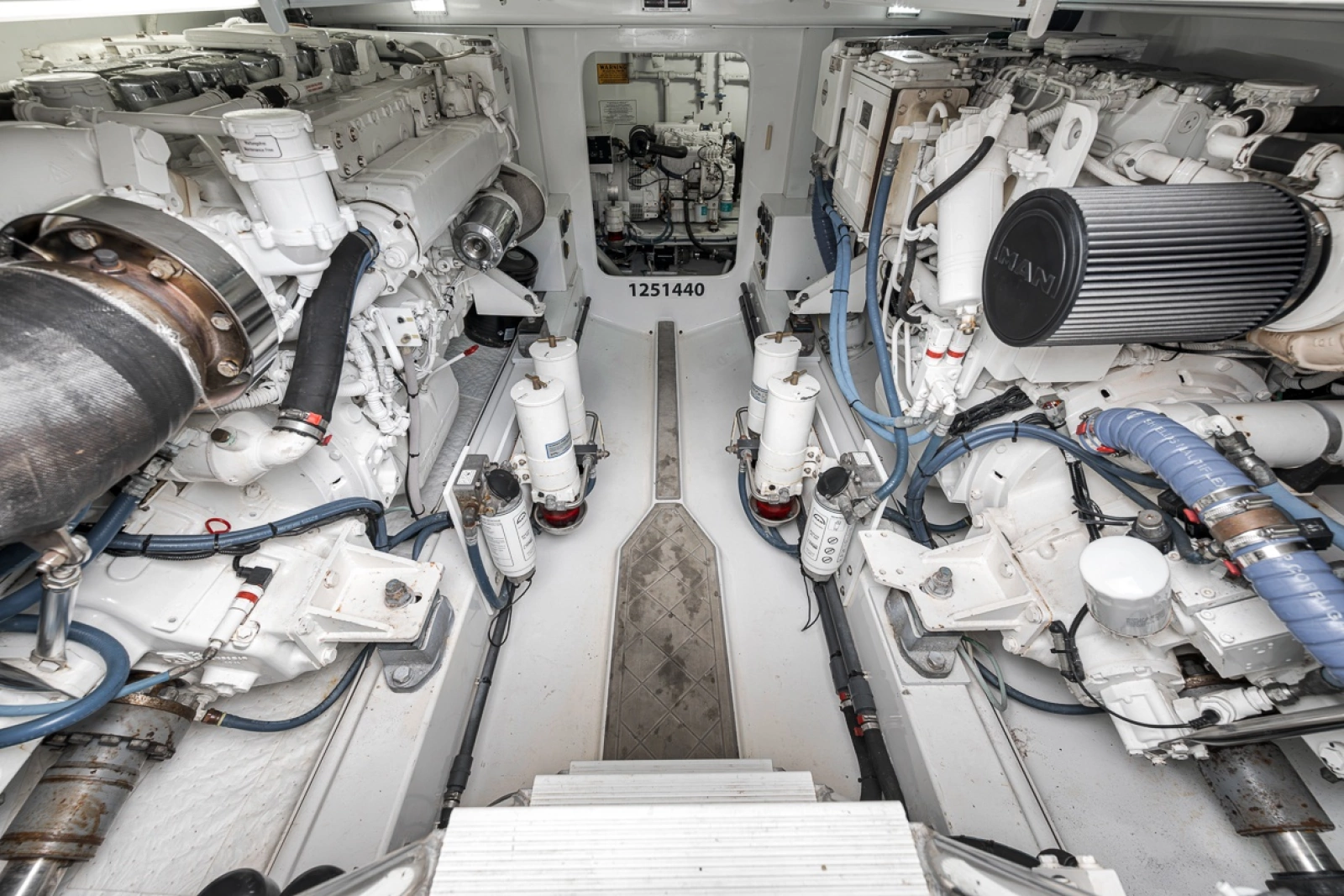 2014 F&S 45 Walkaround