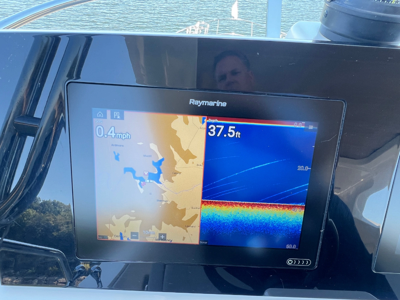 2018 Sea Ray FLY 520