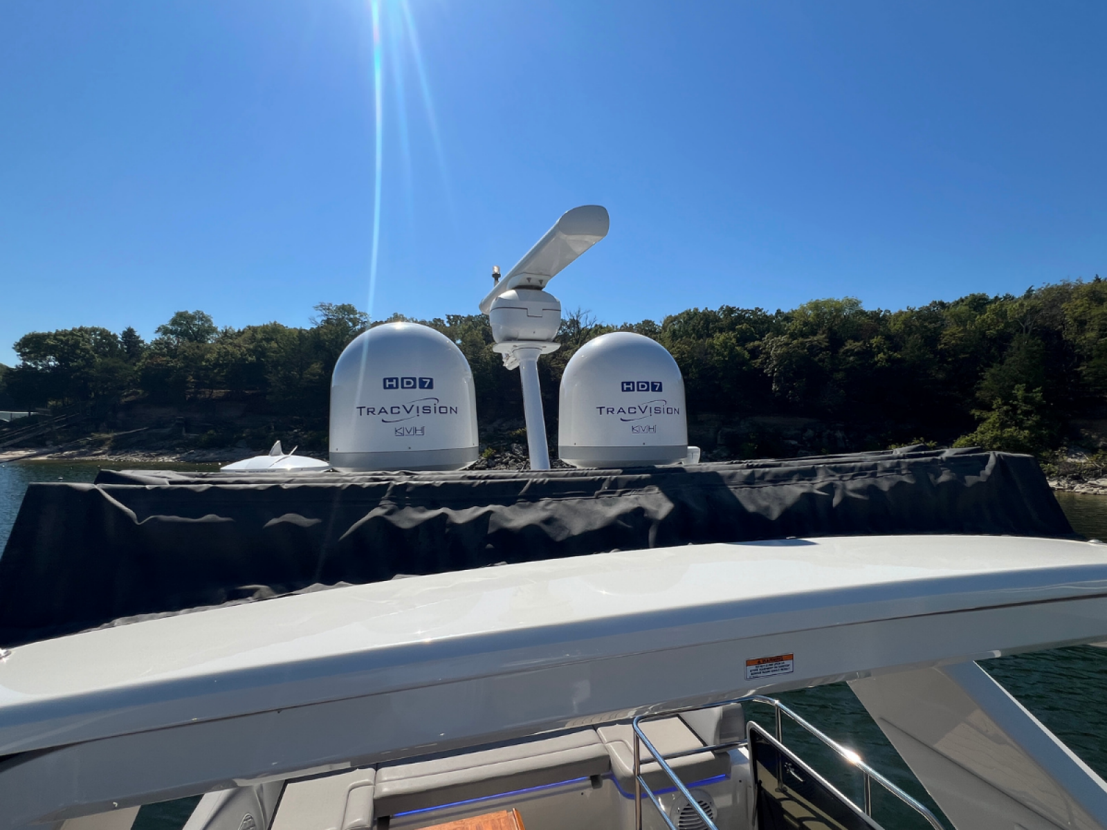 2018 Sea Ray FLY 520