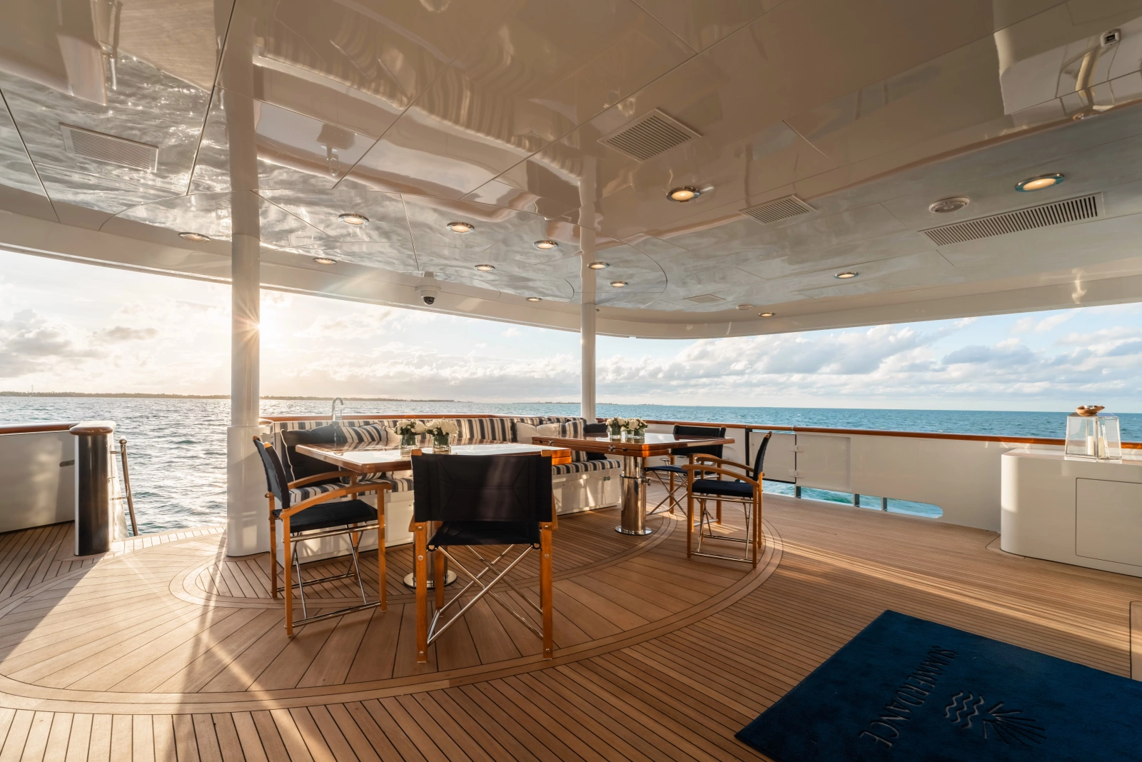 2004 Trinity Yachts 