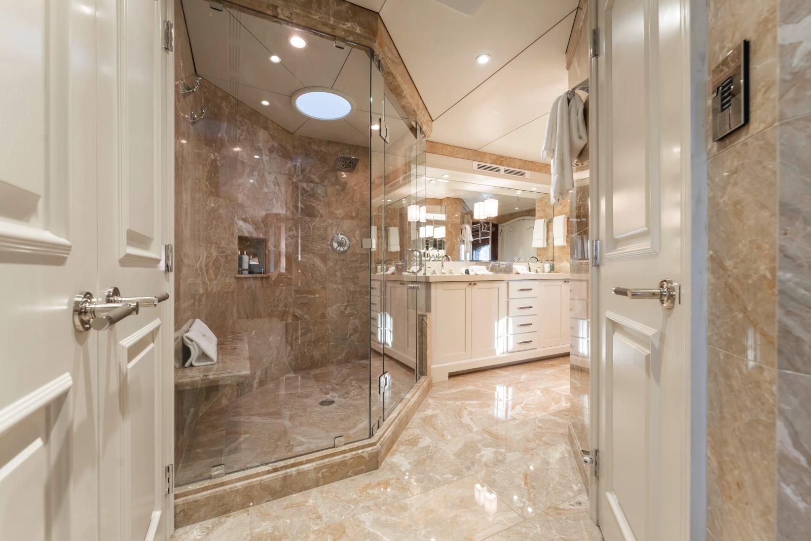 2004 Trinity Yachts 