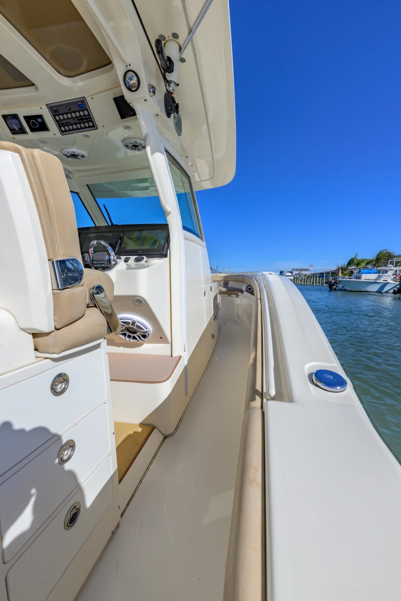 2018 Scout 355 LXF