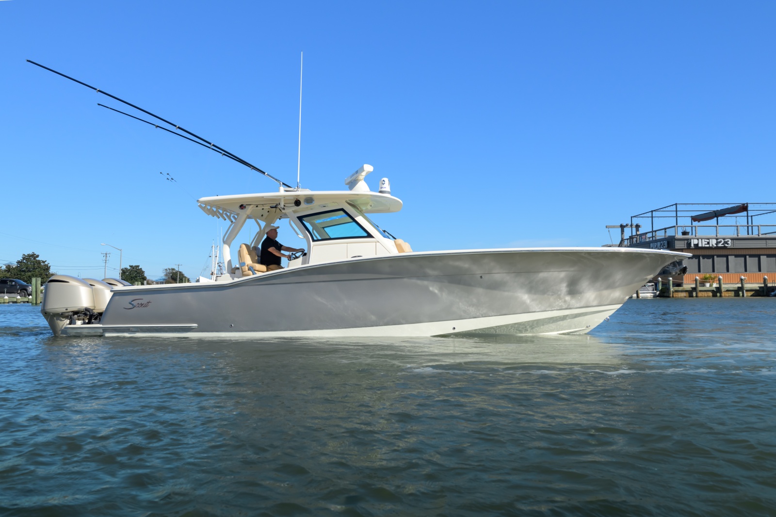 2018 Scout 355 LXF