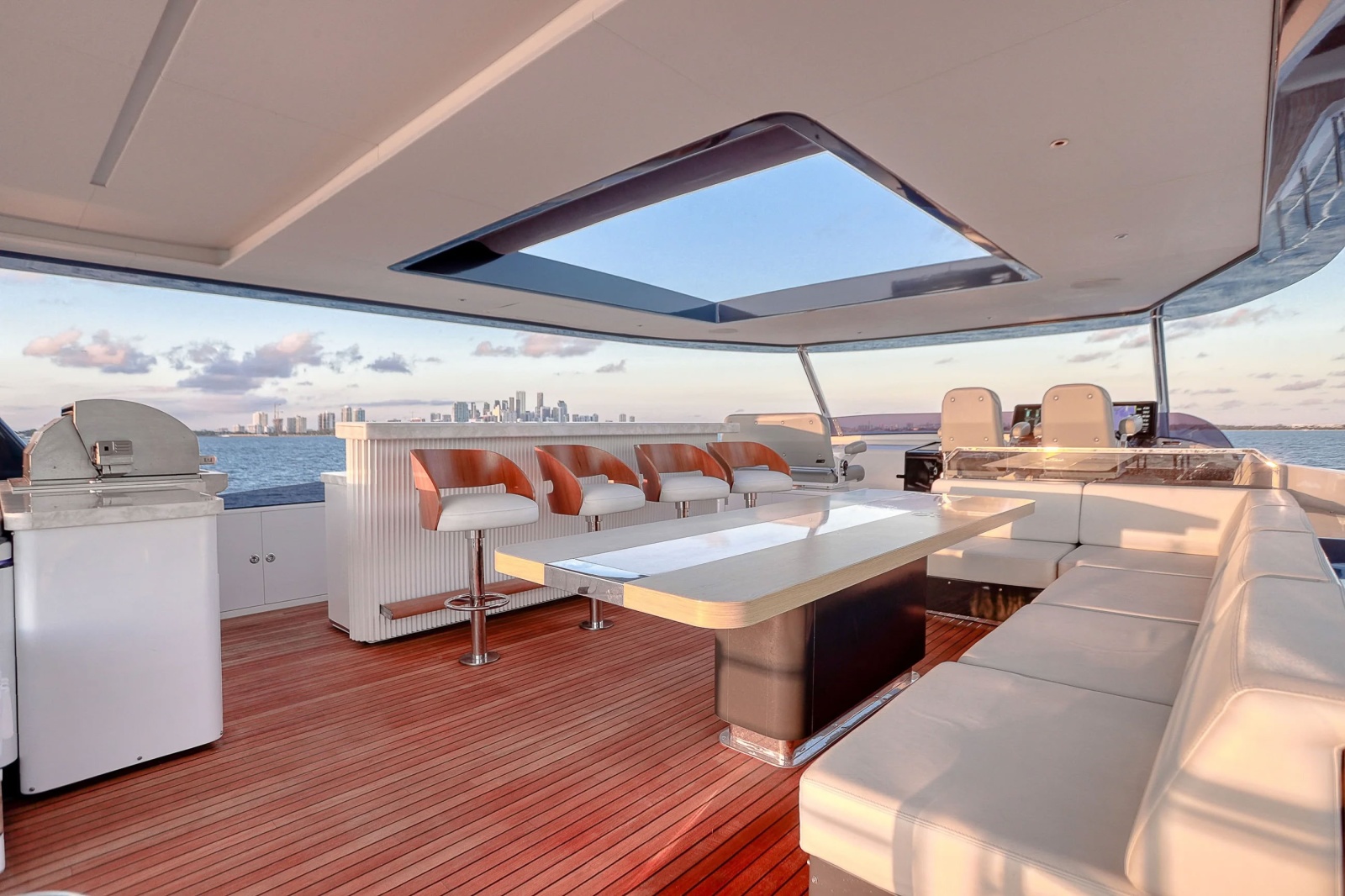 2023 Sirena 88