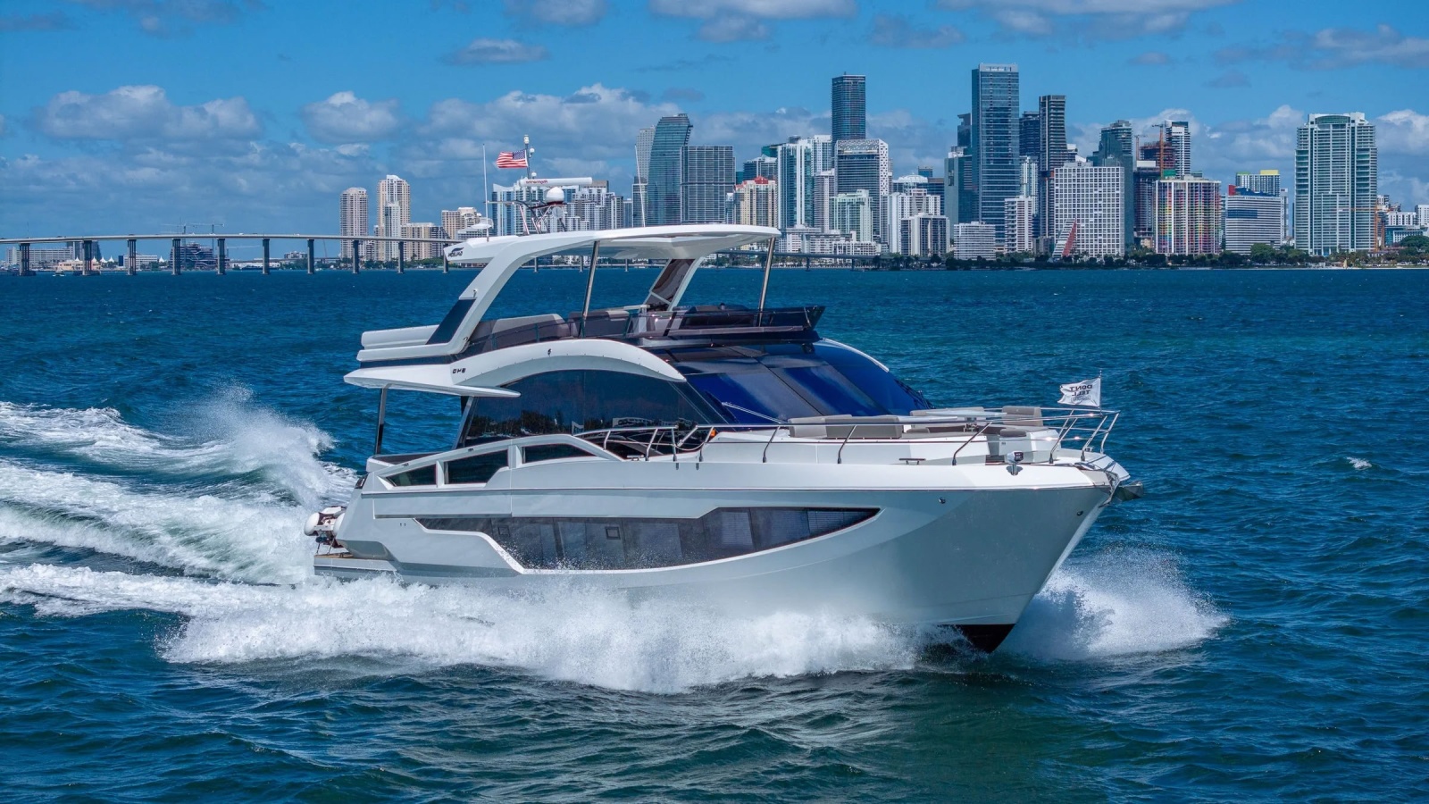 2025 Galeon 640 Fly