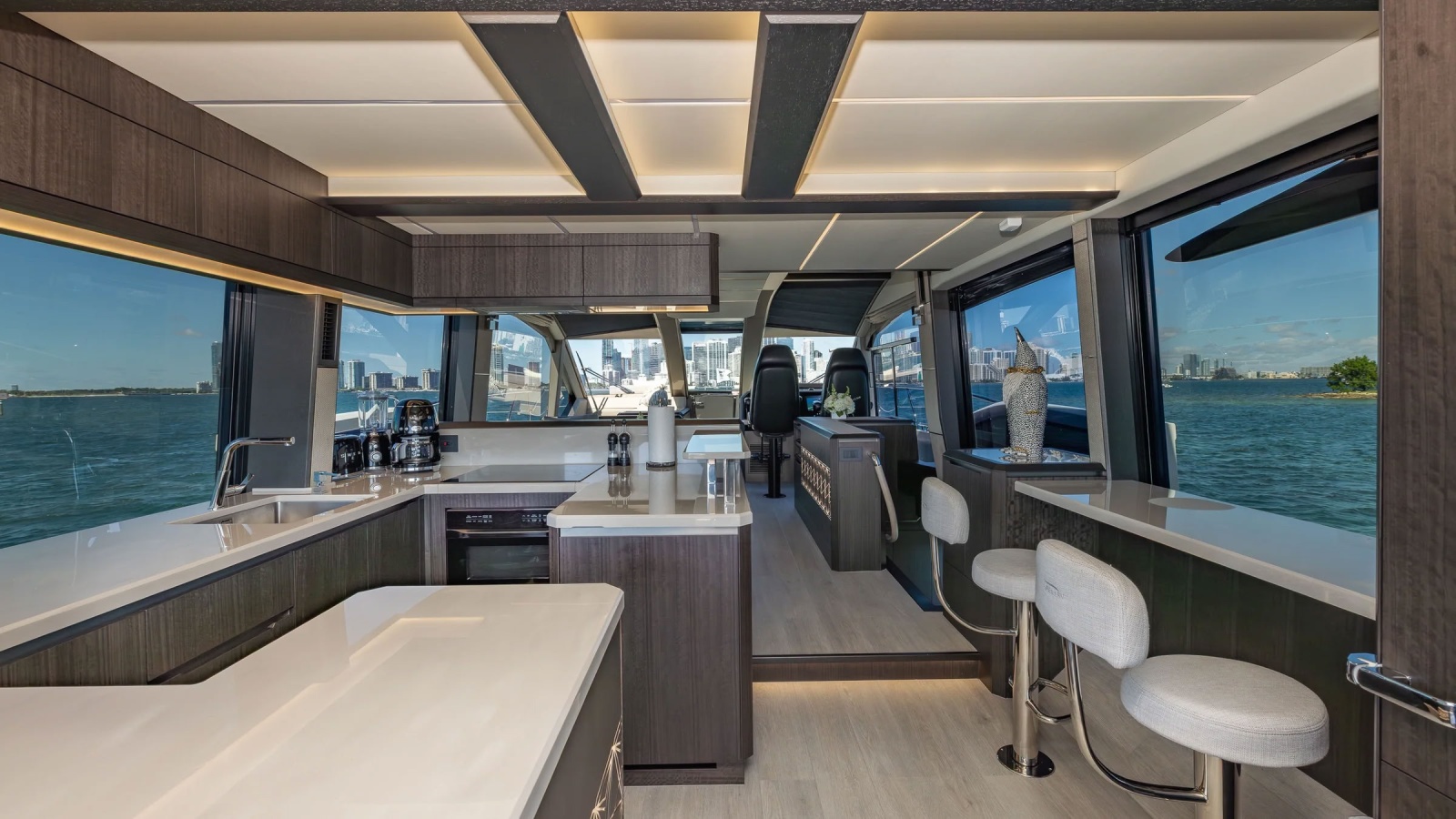 2025 Galeon 640 Fly