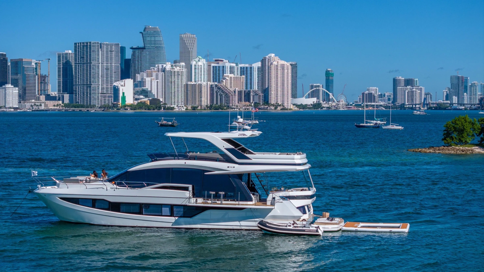 2025 Galeon 640 Fly