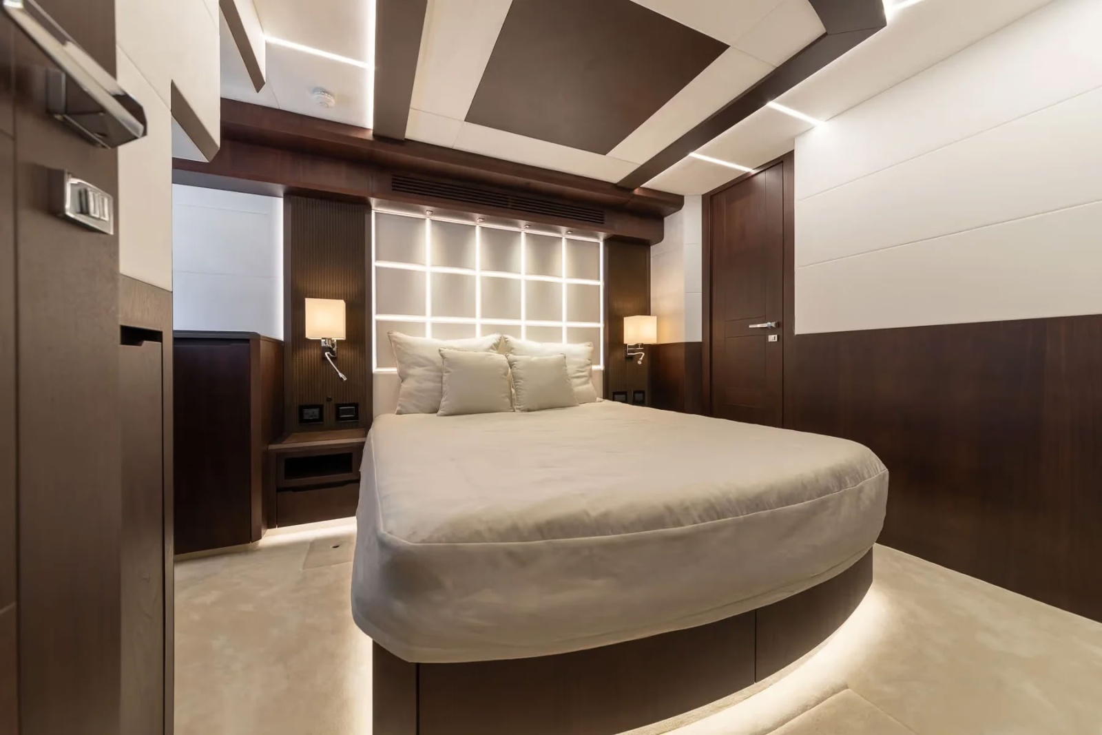 2025 Galeon 640 Fly