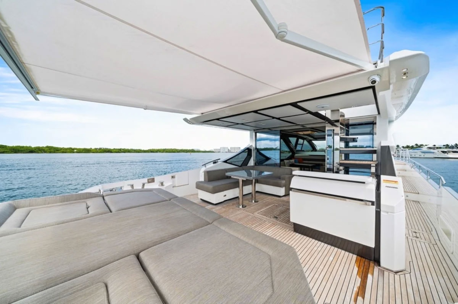 2019 Azimut S7