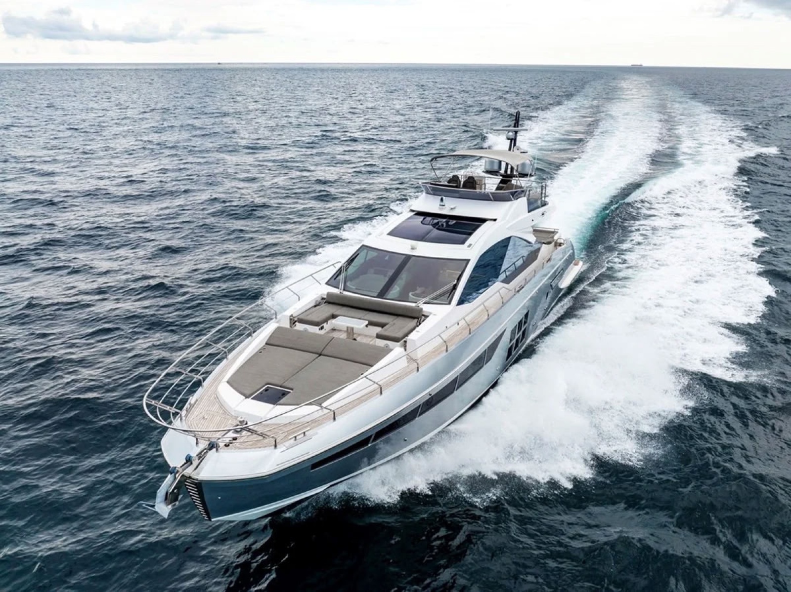2019 Azimut S7