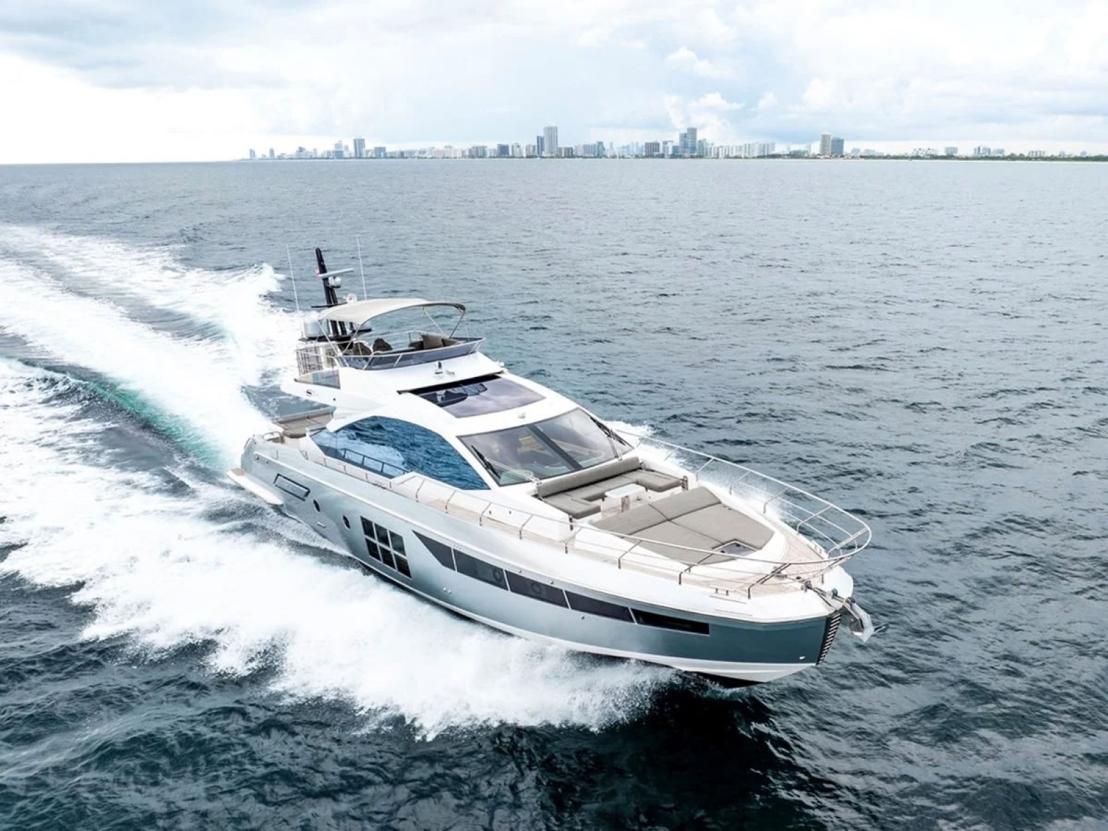 2019 Azimut S7