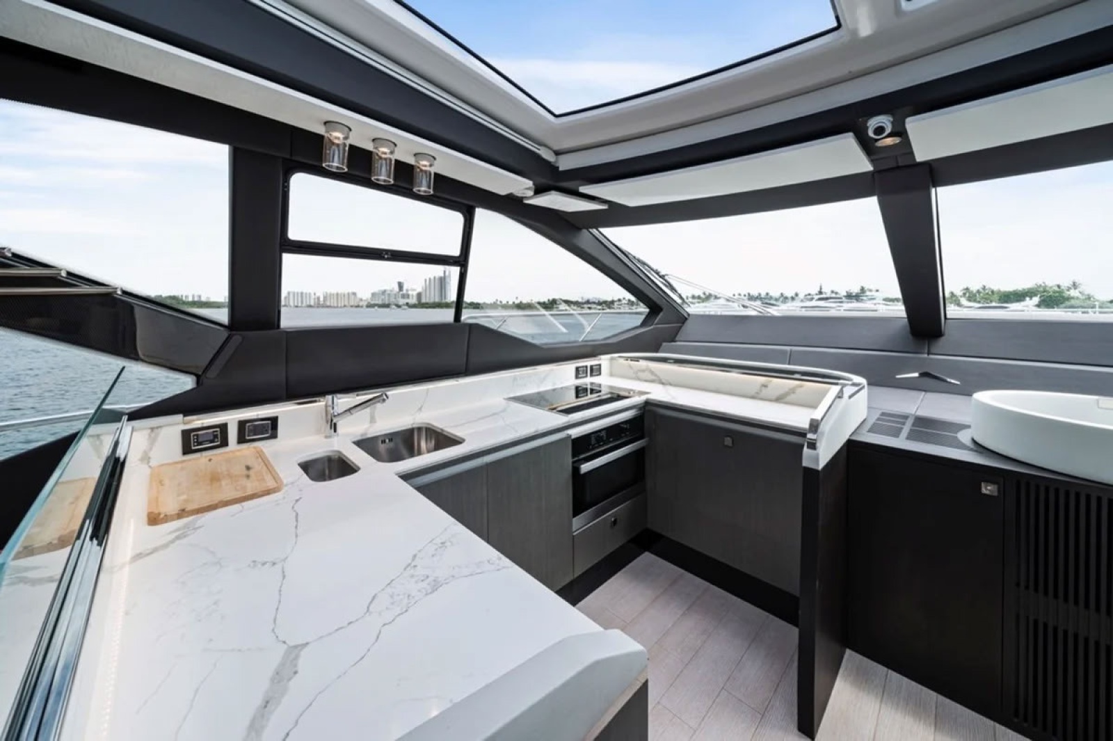 2019 Azimut S7