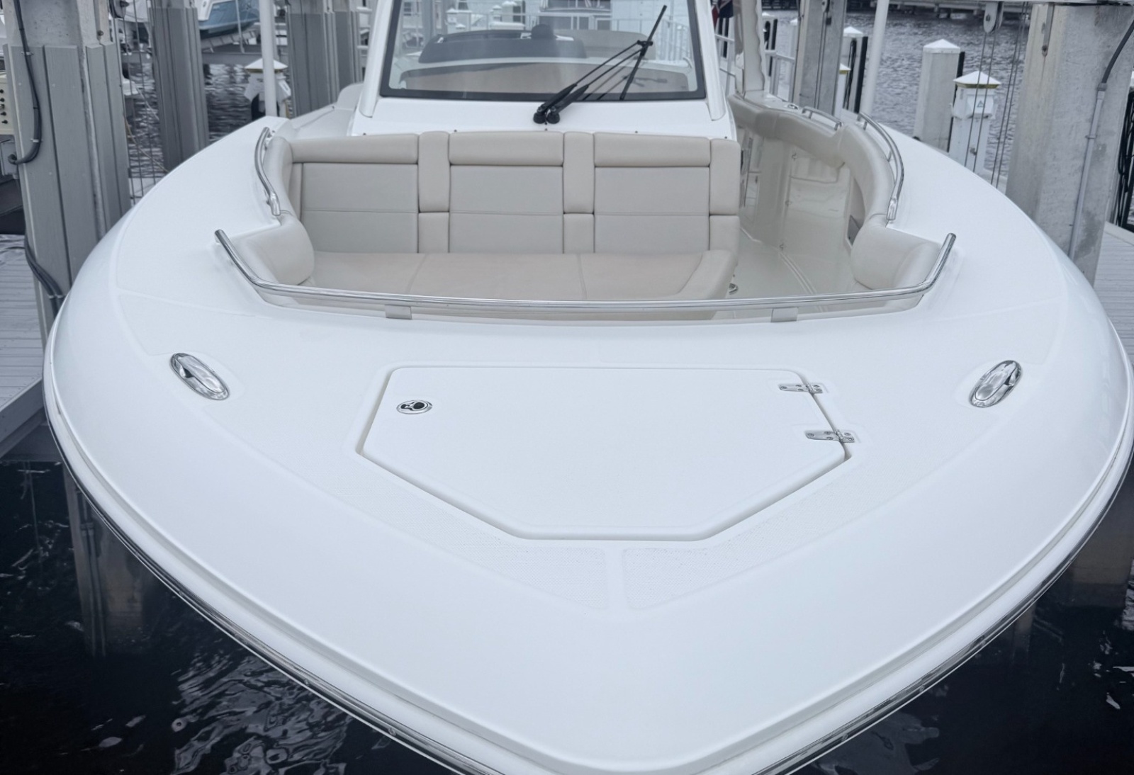 2023 Boston Whaler 350 Realm — T/T Figaro