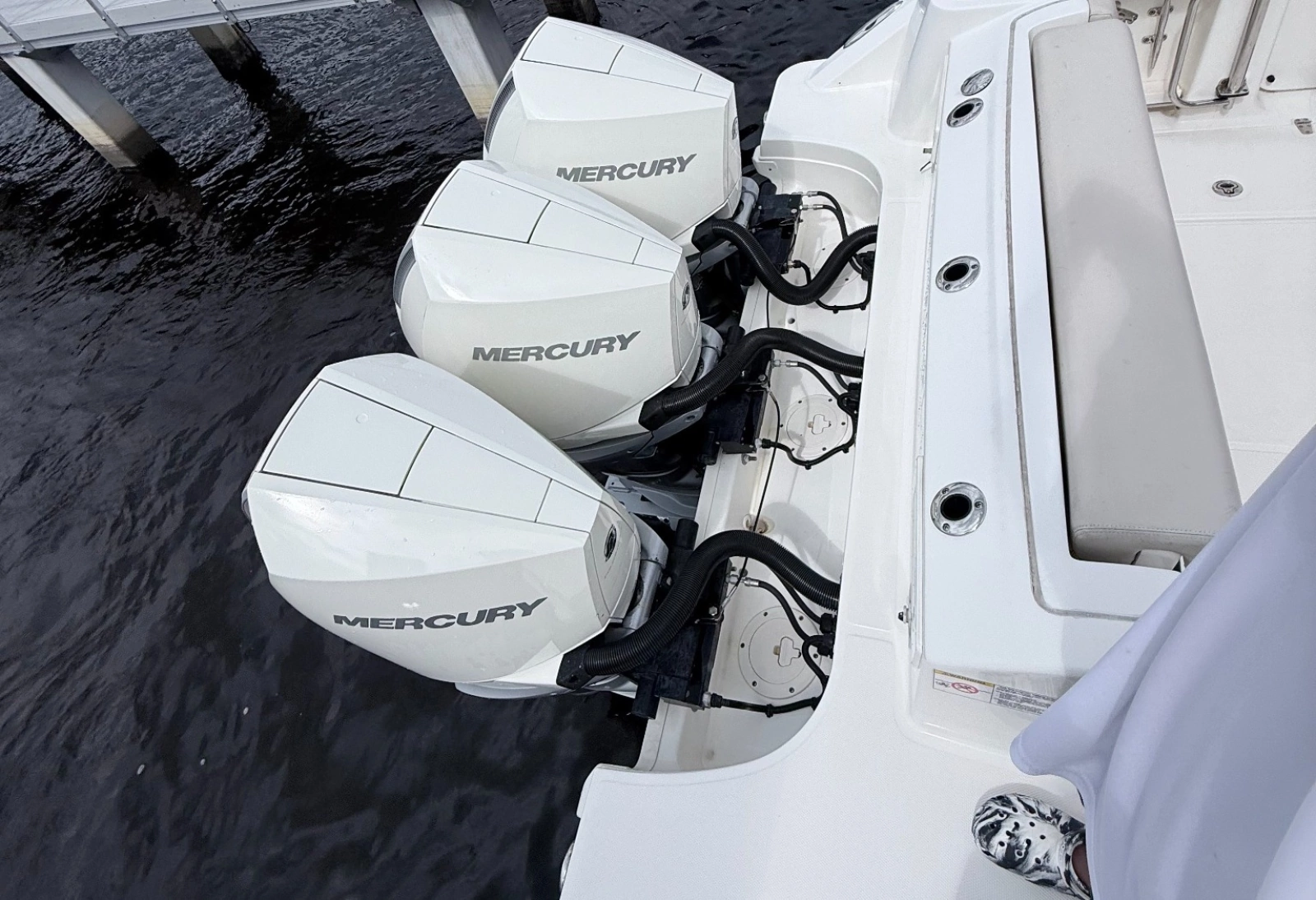 2023 Boston Whaler 350 Realm