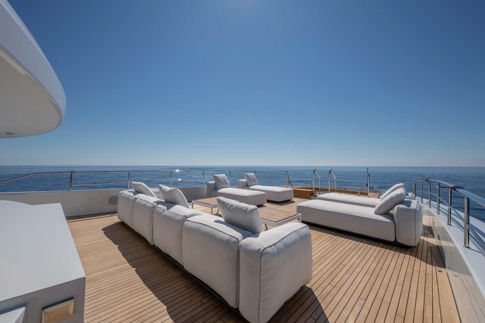 Bow Seating