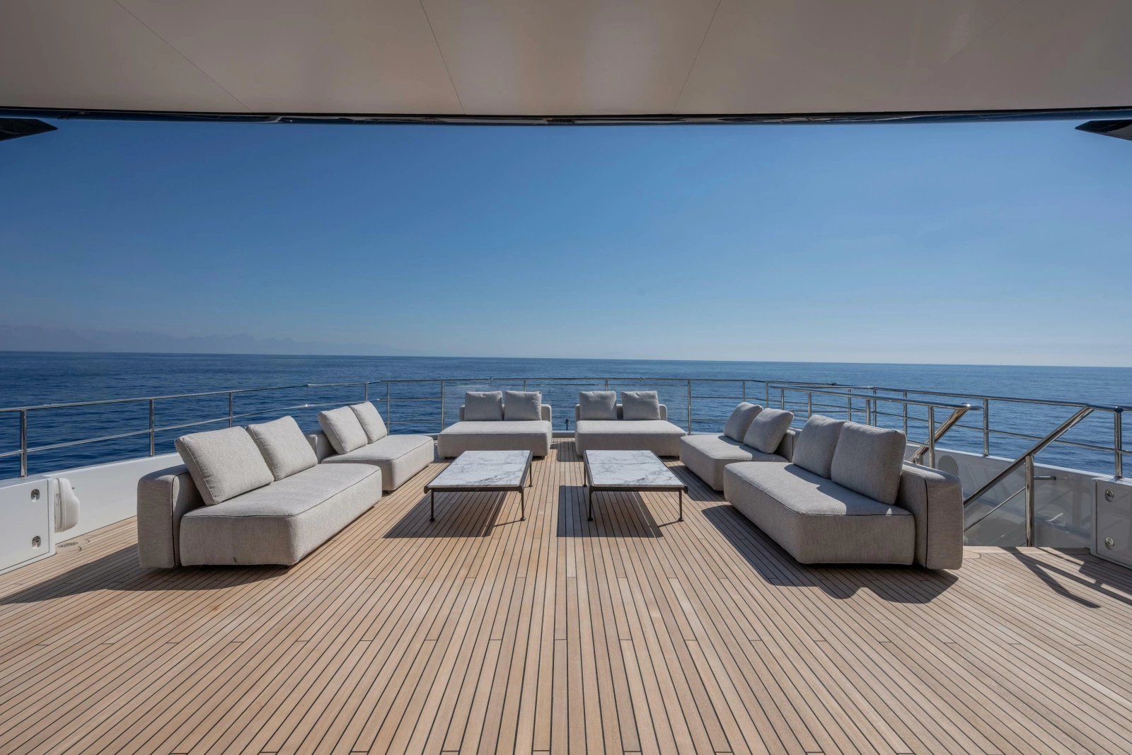 Sundeck Seating