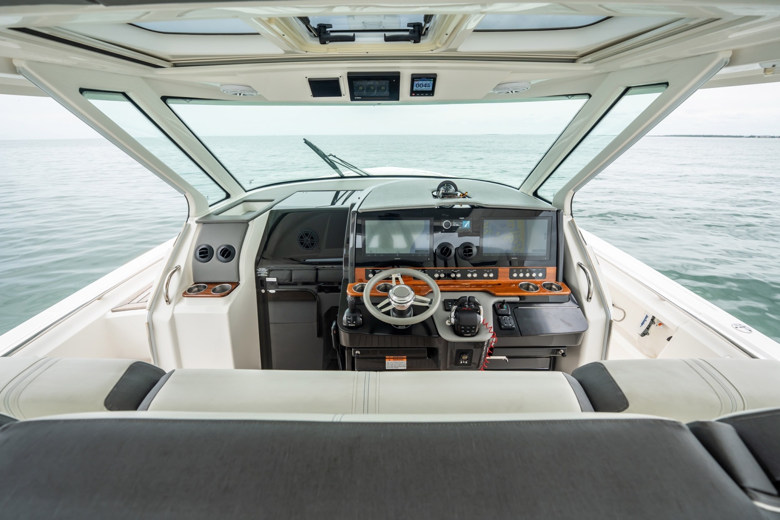 2021 Tiara Sport 43 LS — ESCALATION
