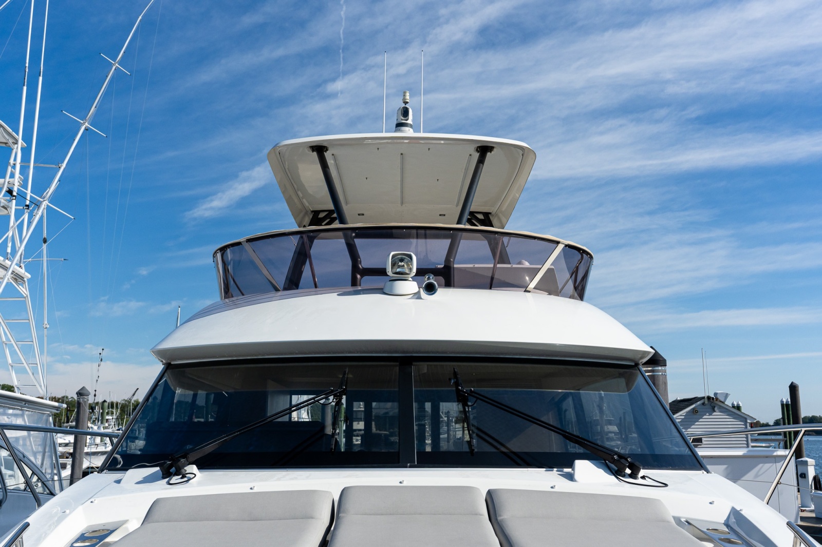 2022 Prestige 460
