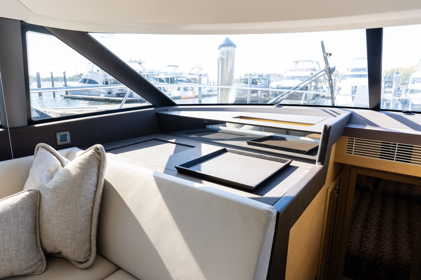 2022 Prestige 460