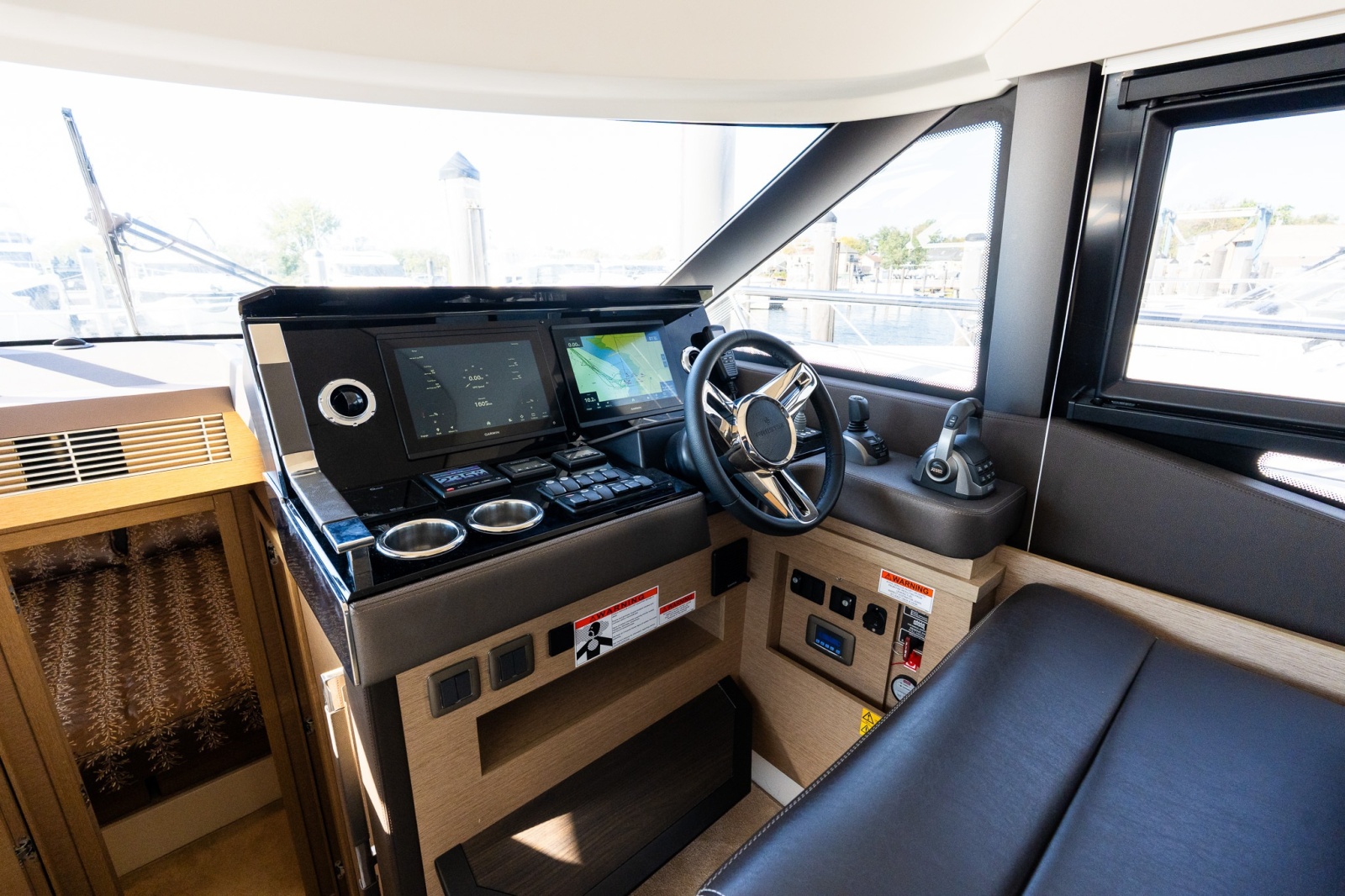 2022 Prestige 460
