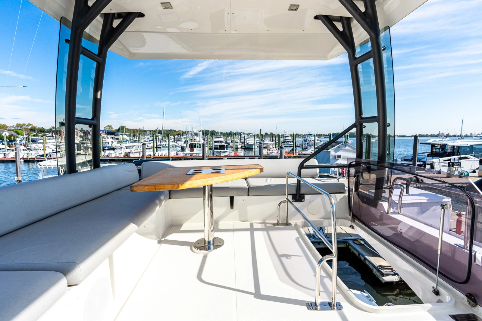 2022 Prestige 460