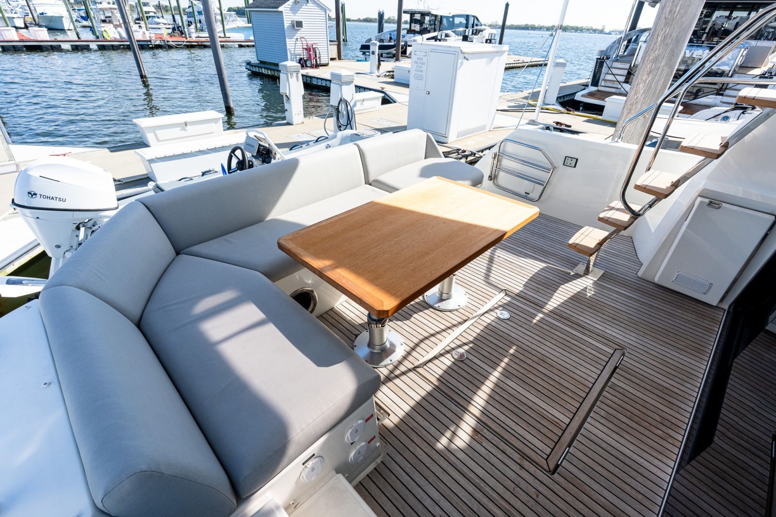 2022 Prestige 460