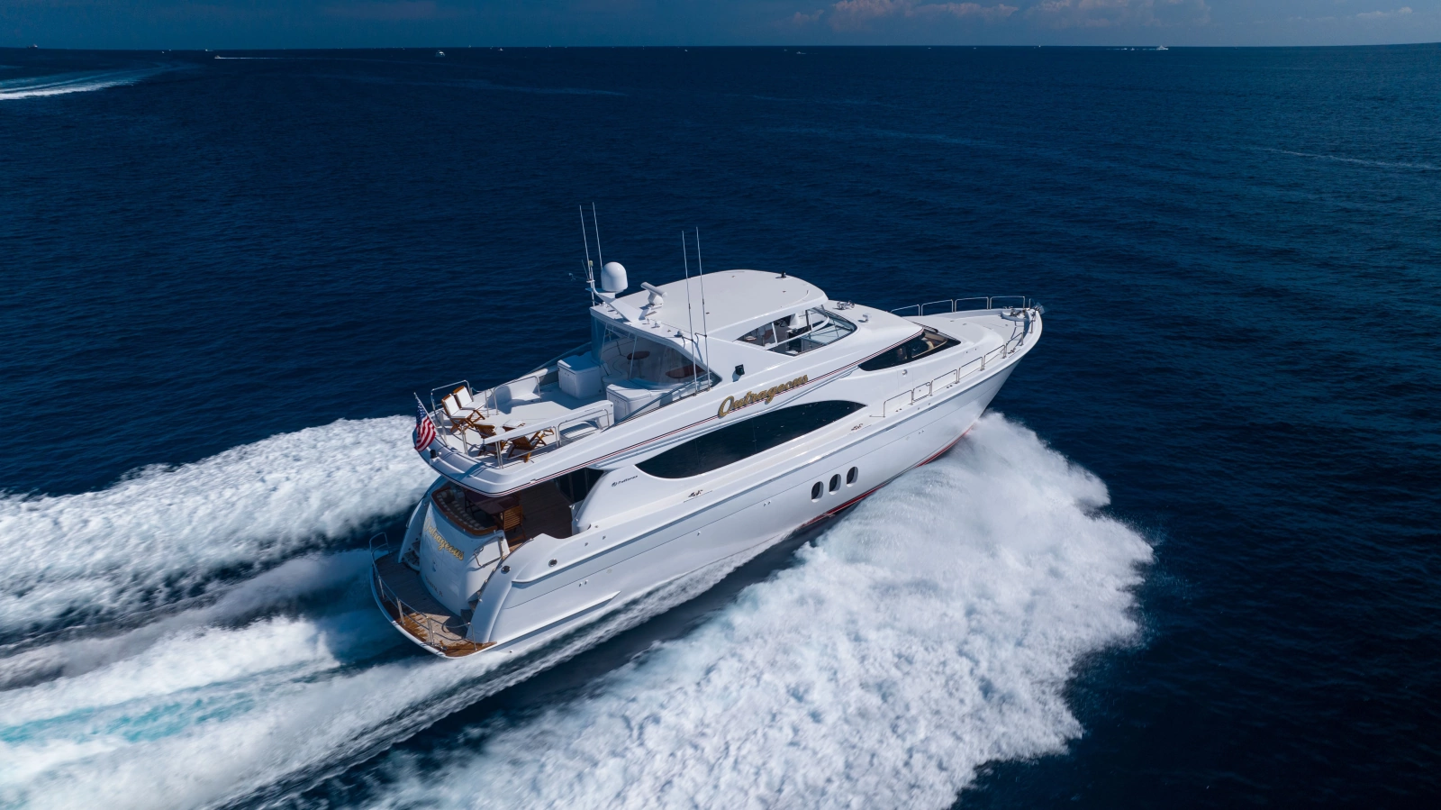 2005 Hatteras 80 Motor Yacht