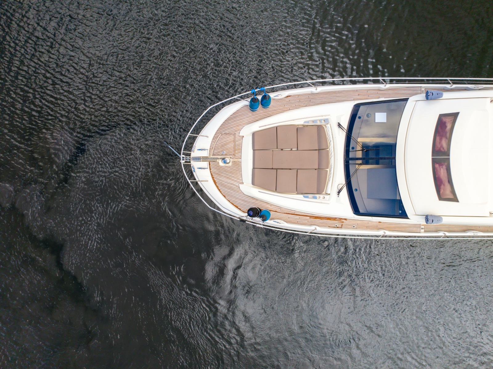 2019 Prestige 520S