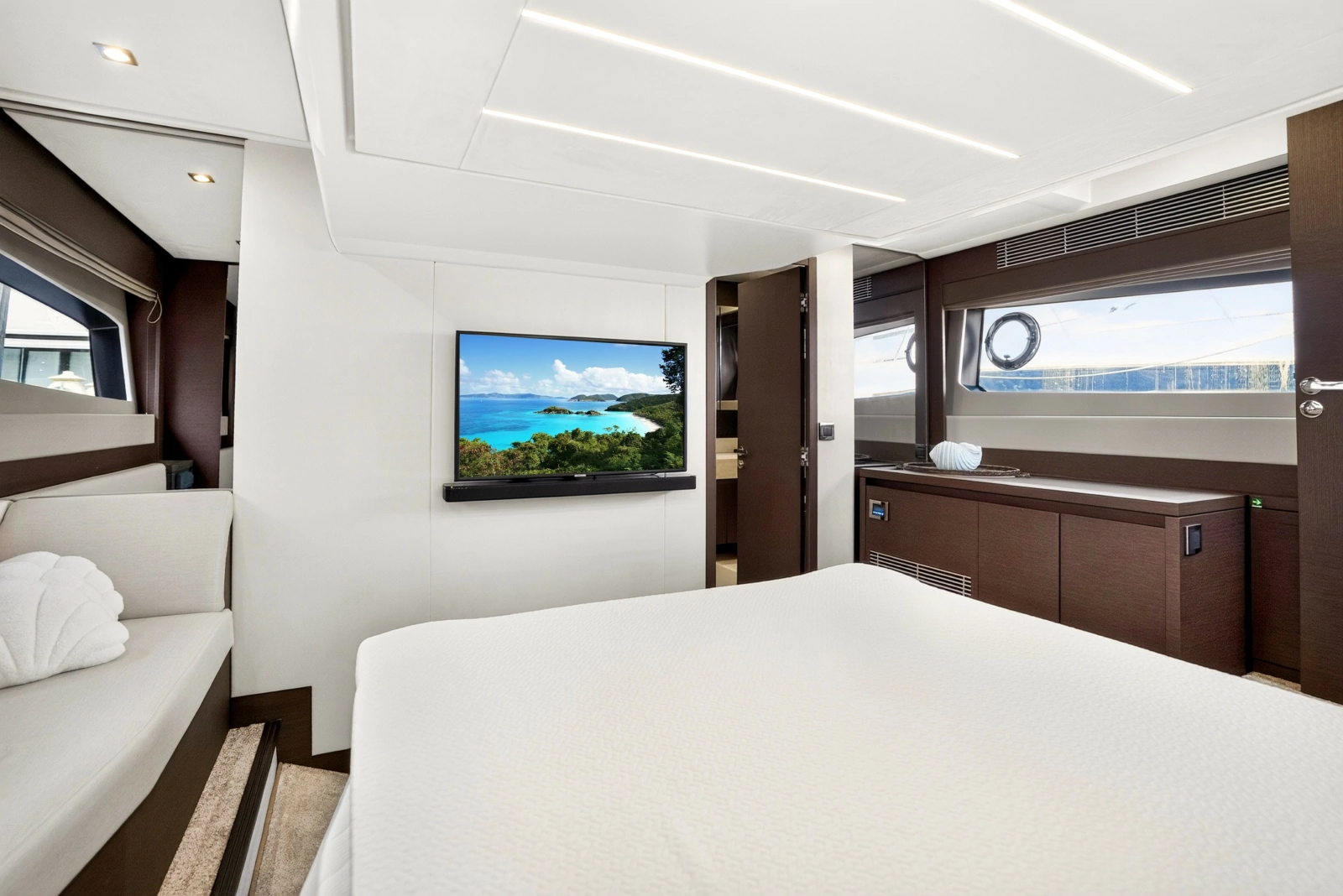 2019 Prestige 520S
