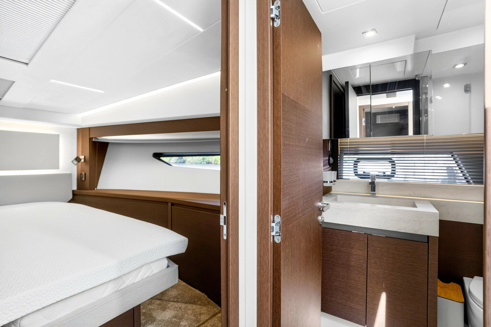 2019 Prestige 520S