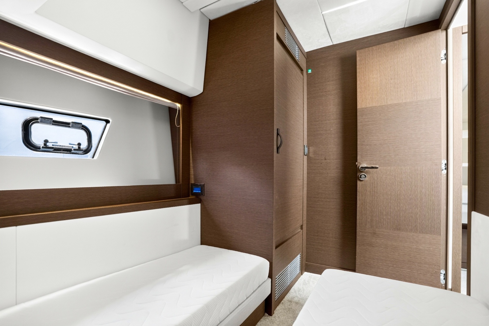 2019 Prestige 520S