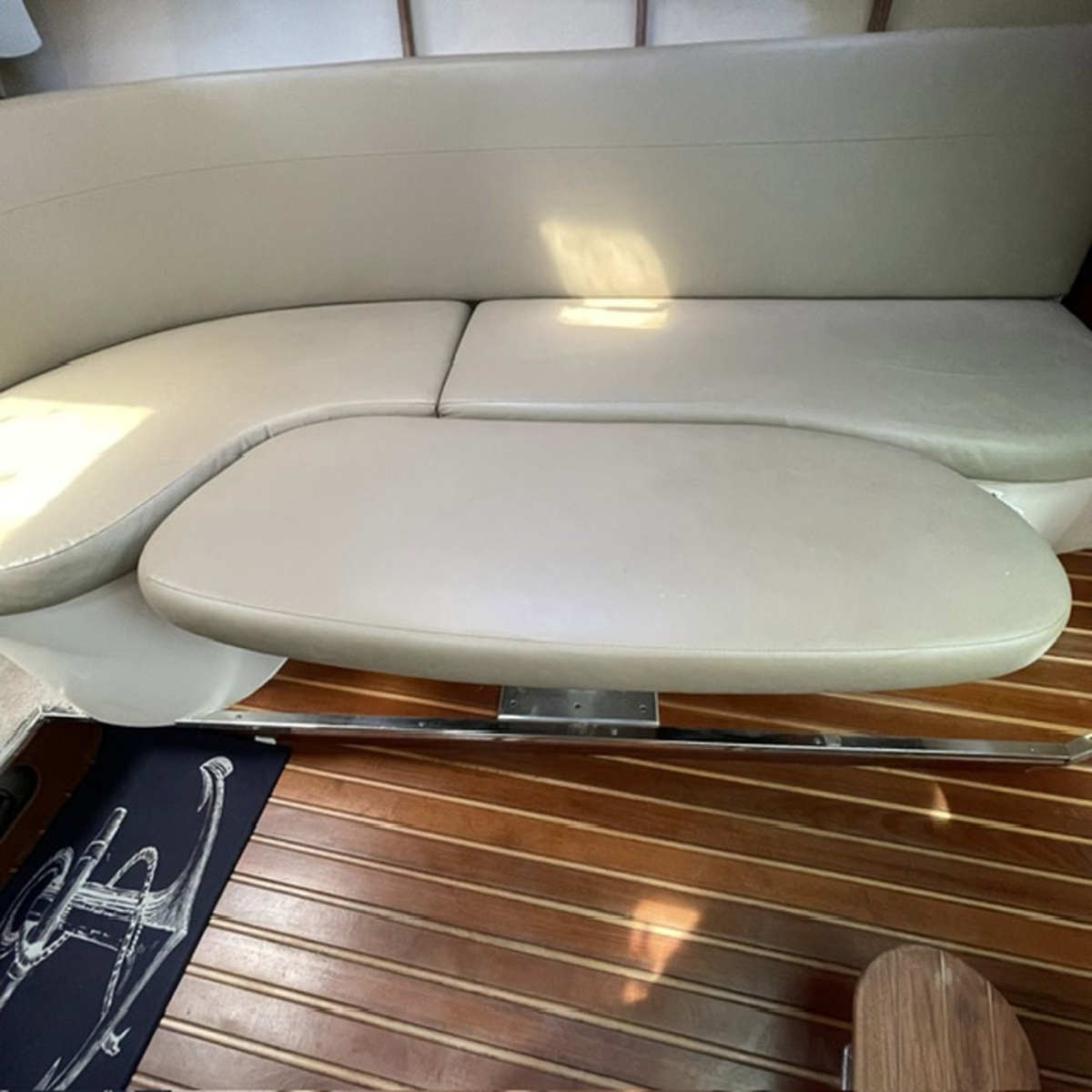 2005 Pursuit 3370 Offshore
