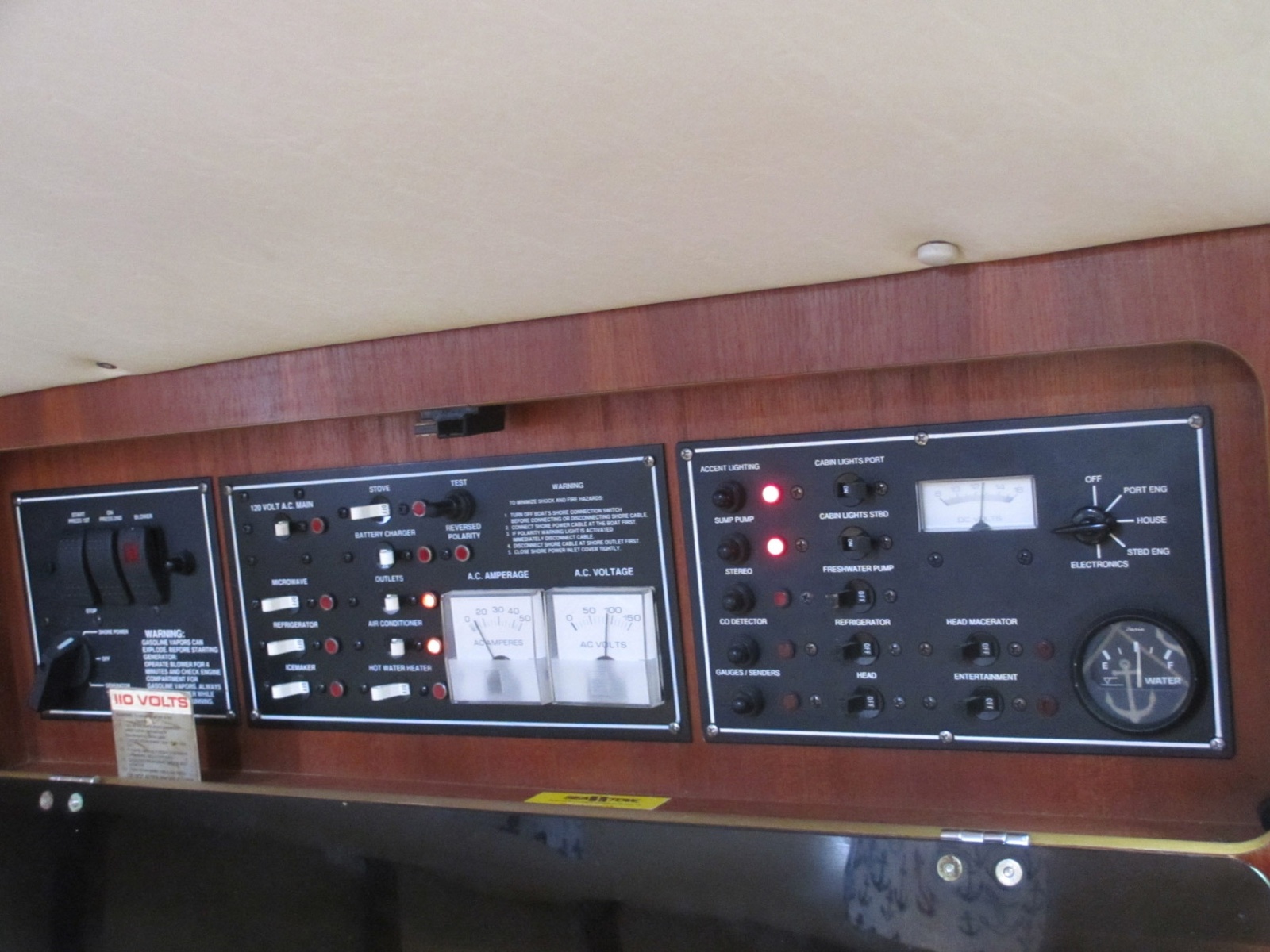 2005 Pursuit 3370 Offshore
