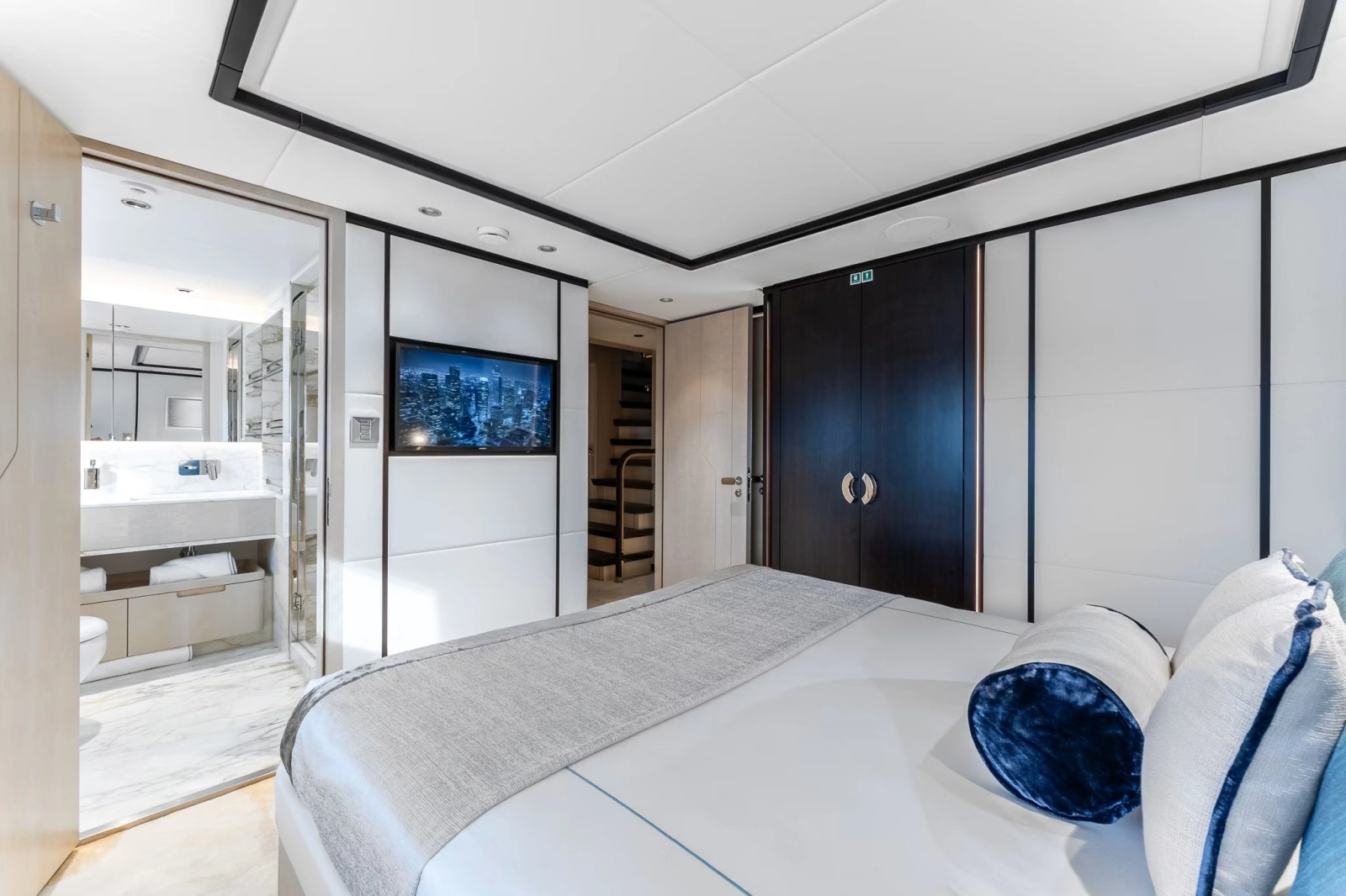 2024 Gulf Craft Majesty 120