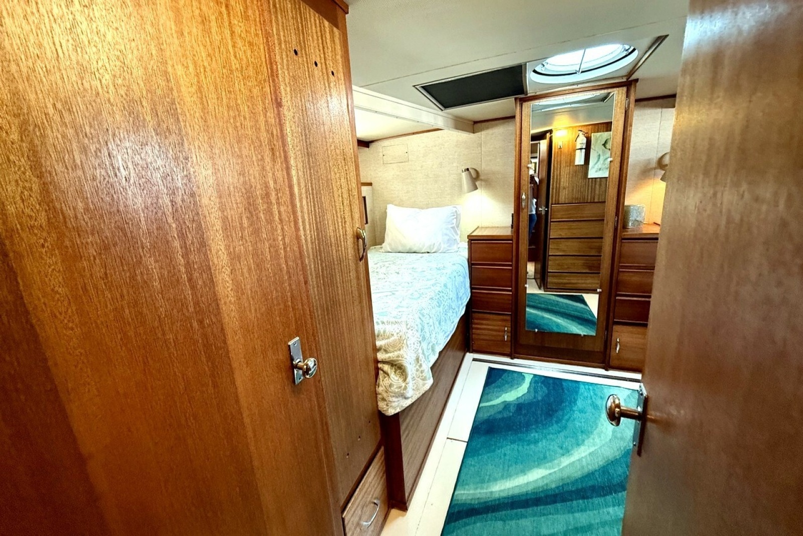 1967 Chris-Craft 47 Commander