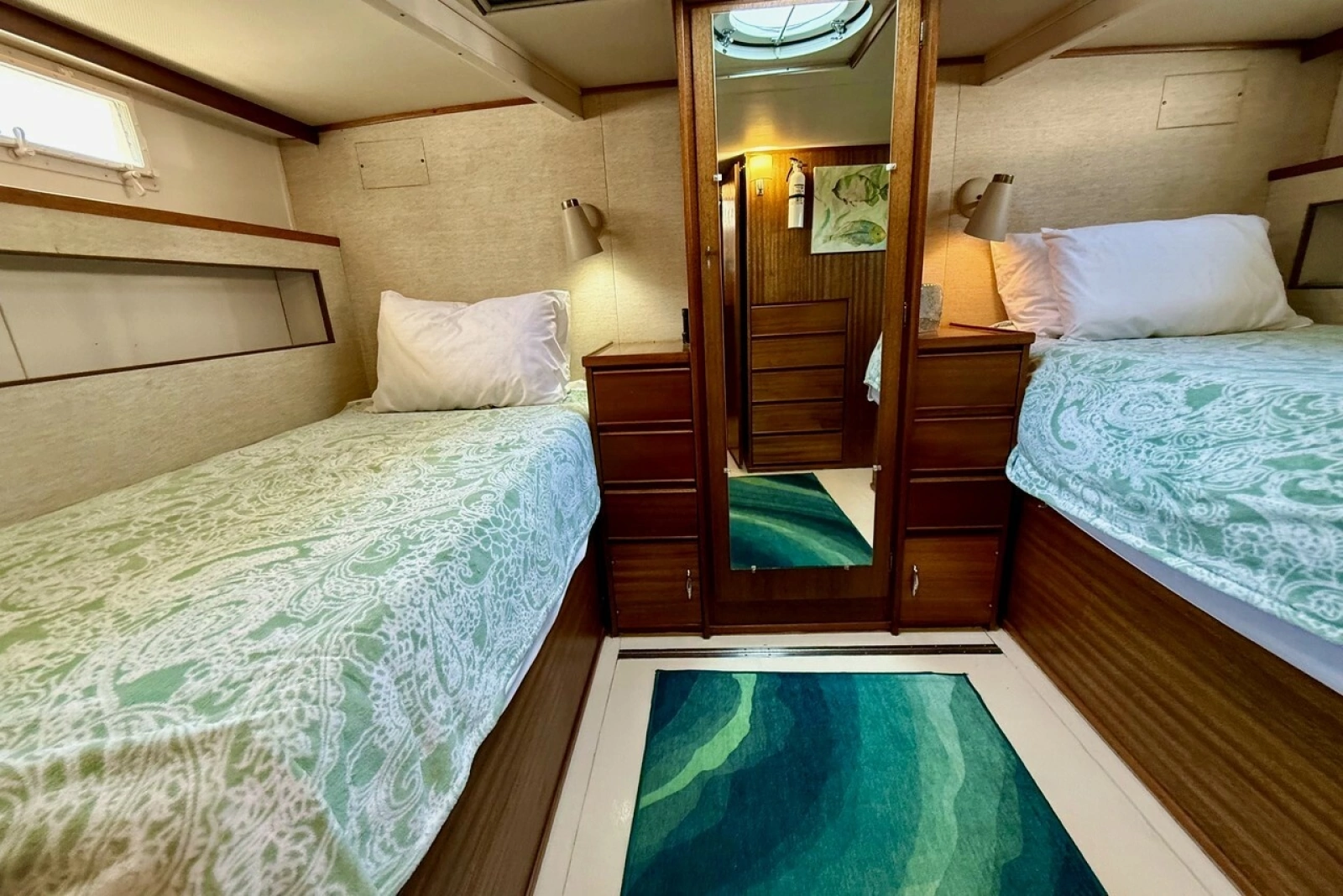 1967 Chris-Craft 47 Commander