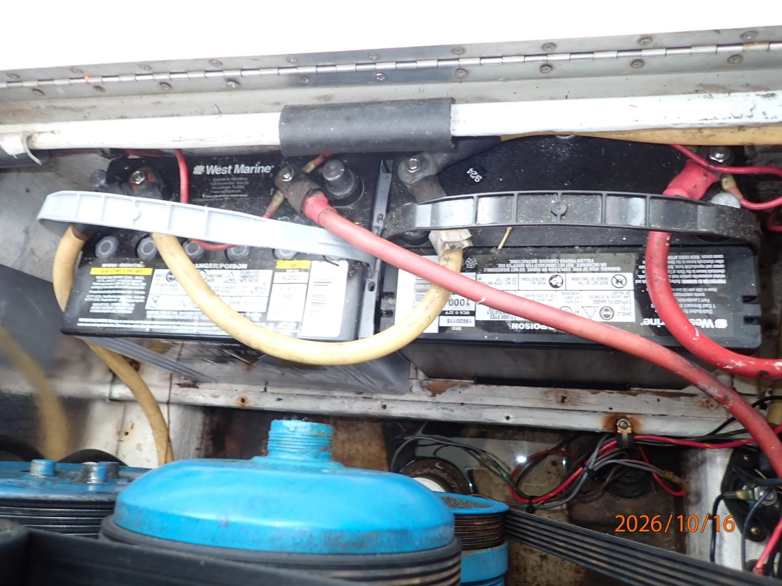 26' Shamrock batteries