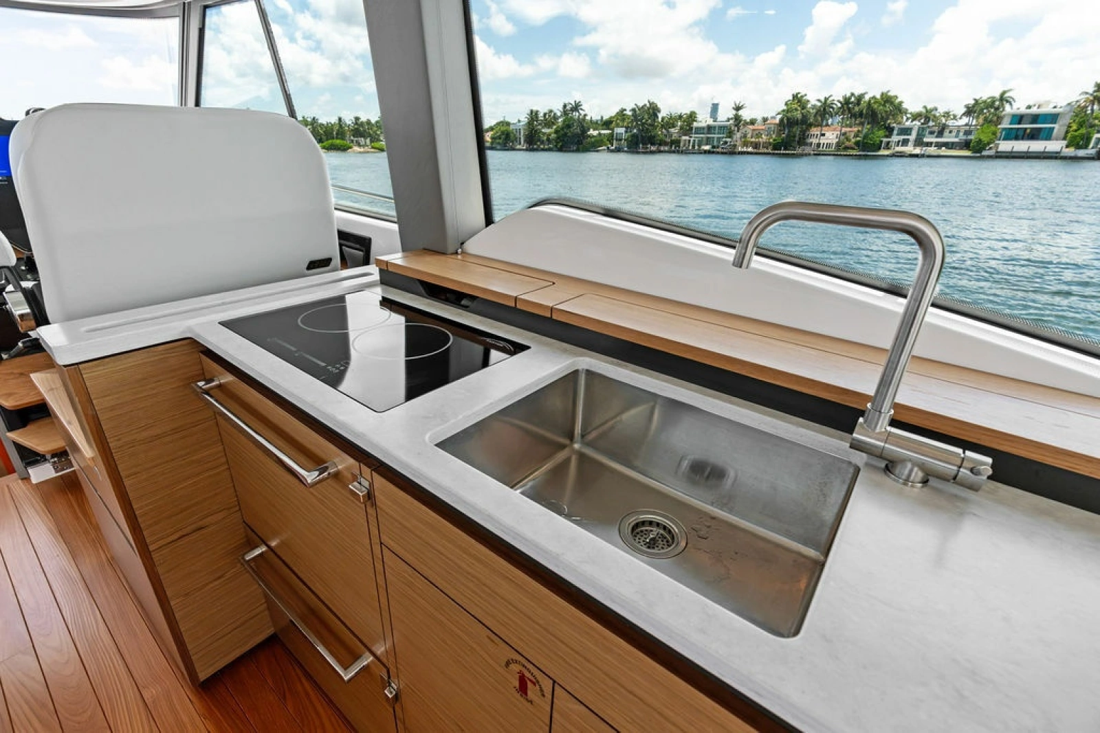 2024 Tiara Yachts 48 LE